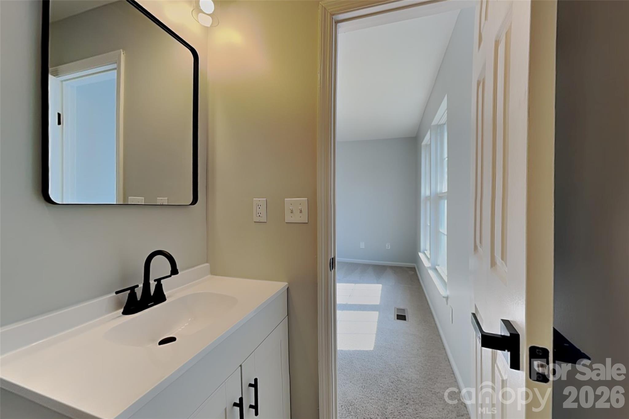 9428 White Cedar Court — Charlotte
