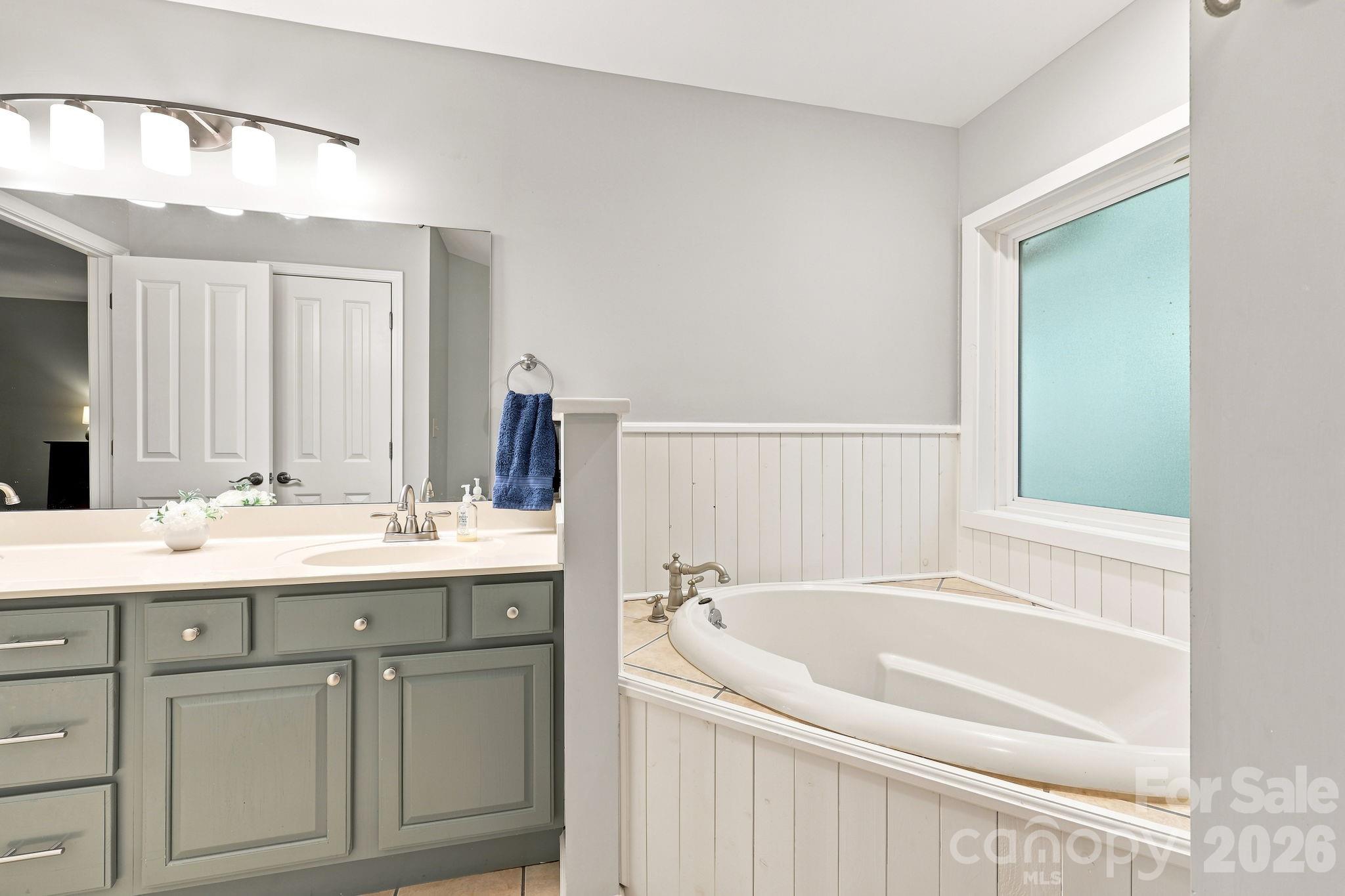 291 Merrills Chase Road — Asheville