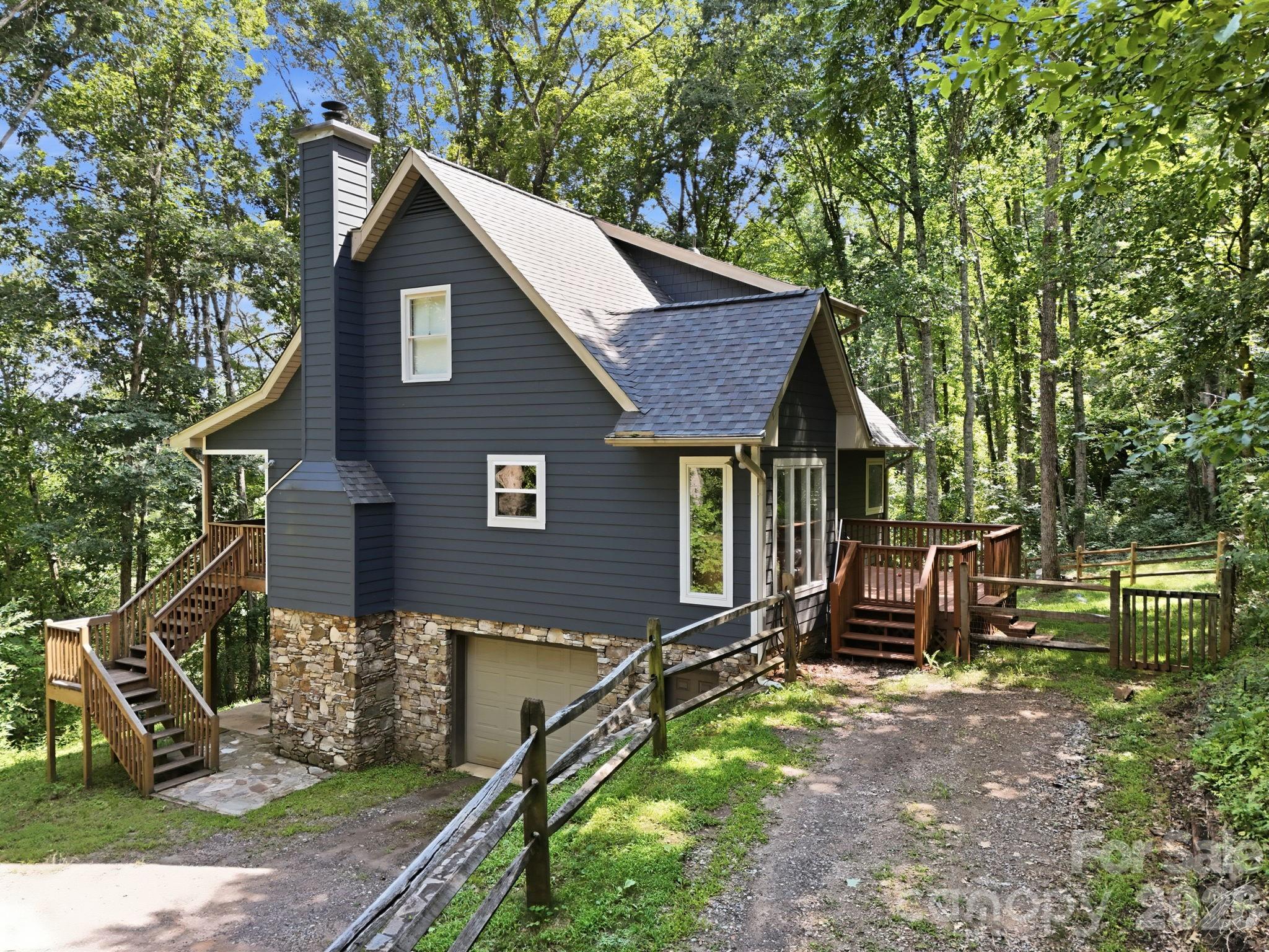 291 Merrills Chase Road — Asheville