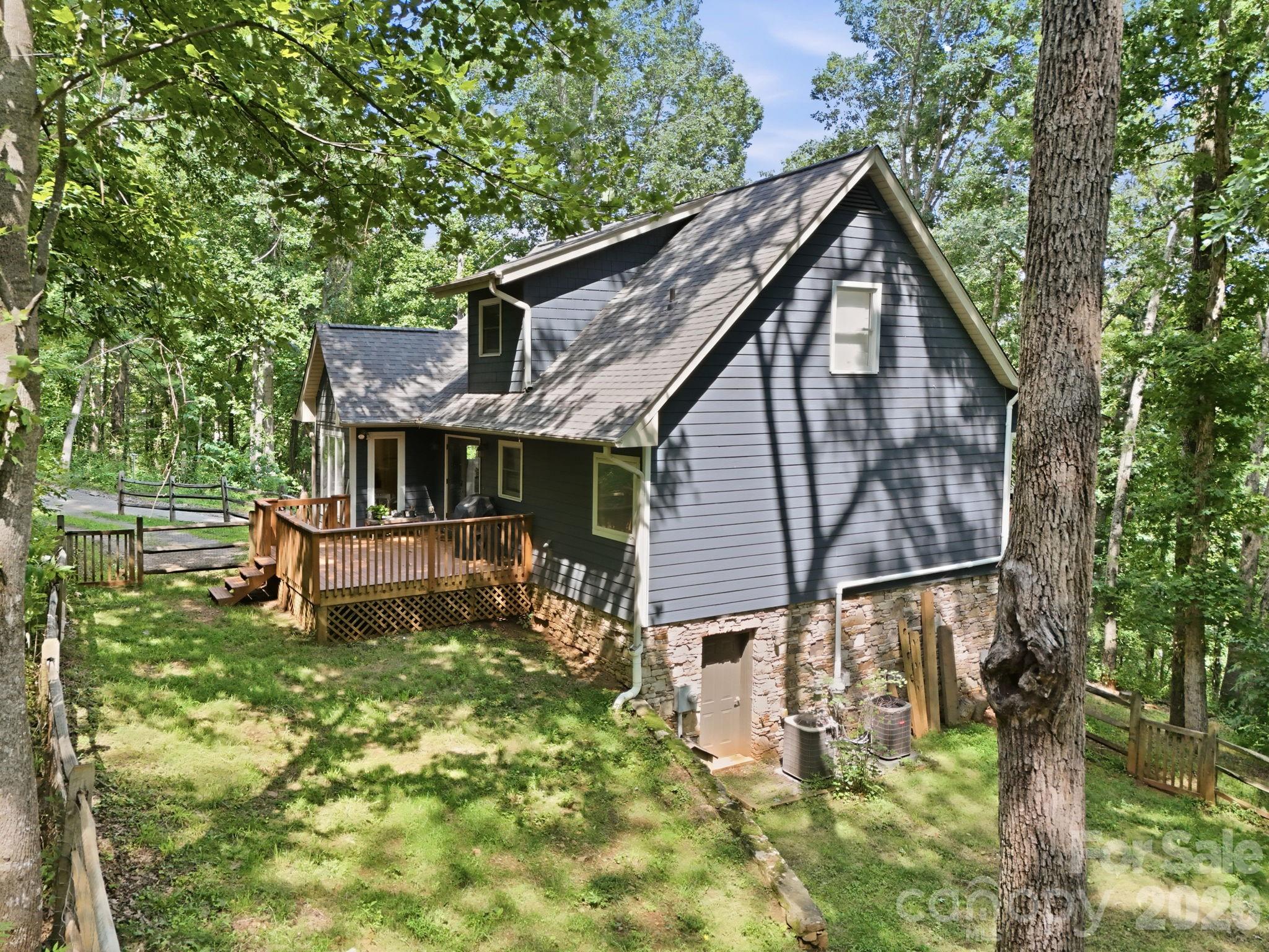 291 Merrills Chase Road — Asheville