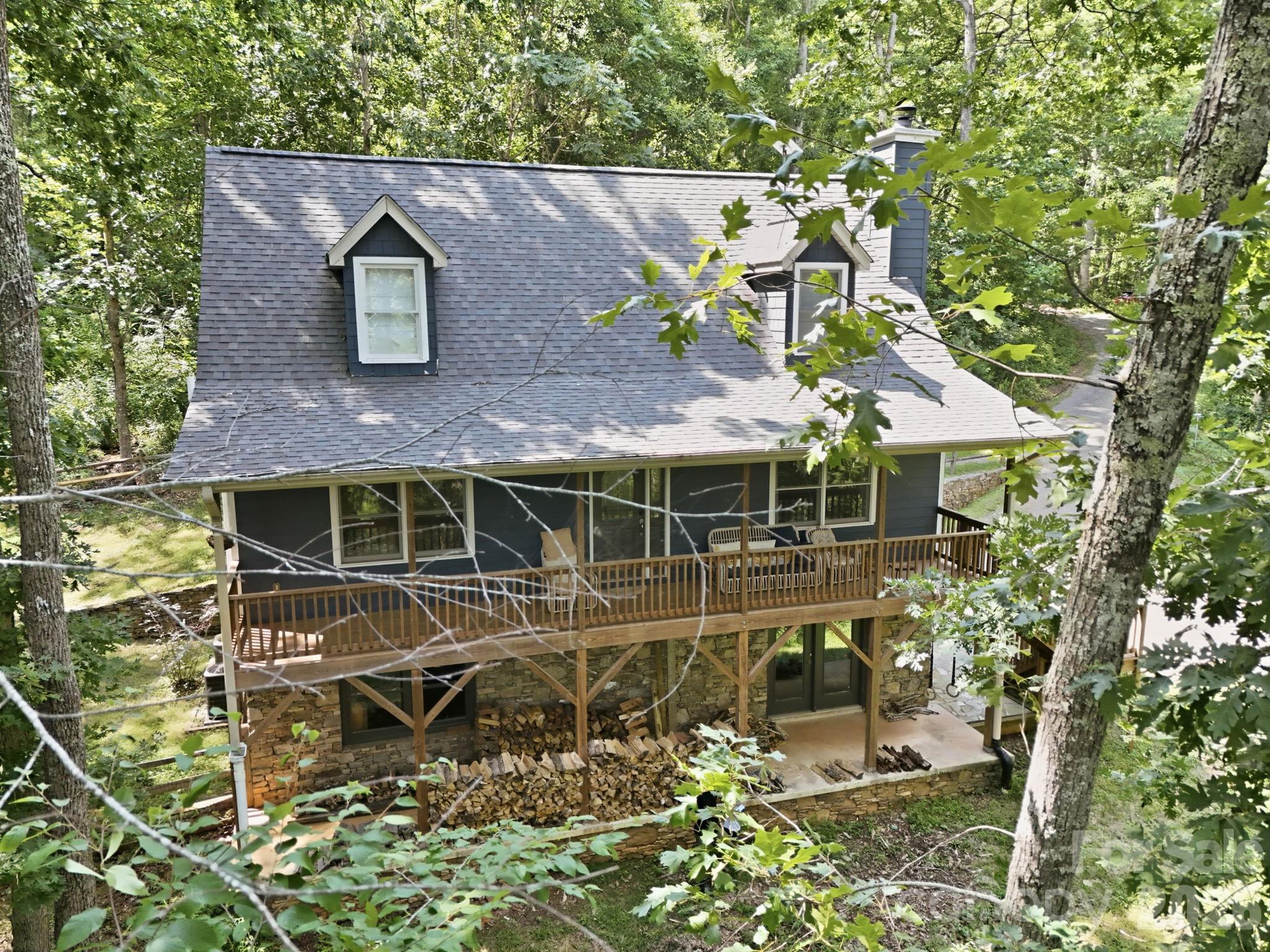 291 Merrills Chase Road — Asheville