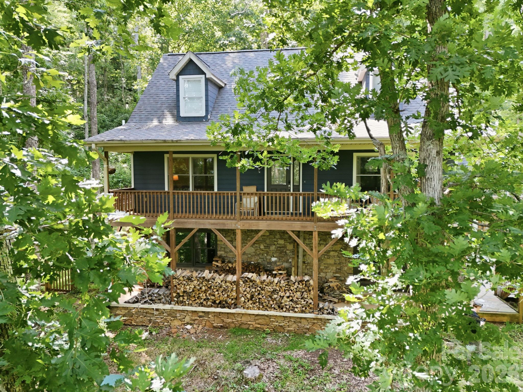 291 Merrills Chase Road — Asheville