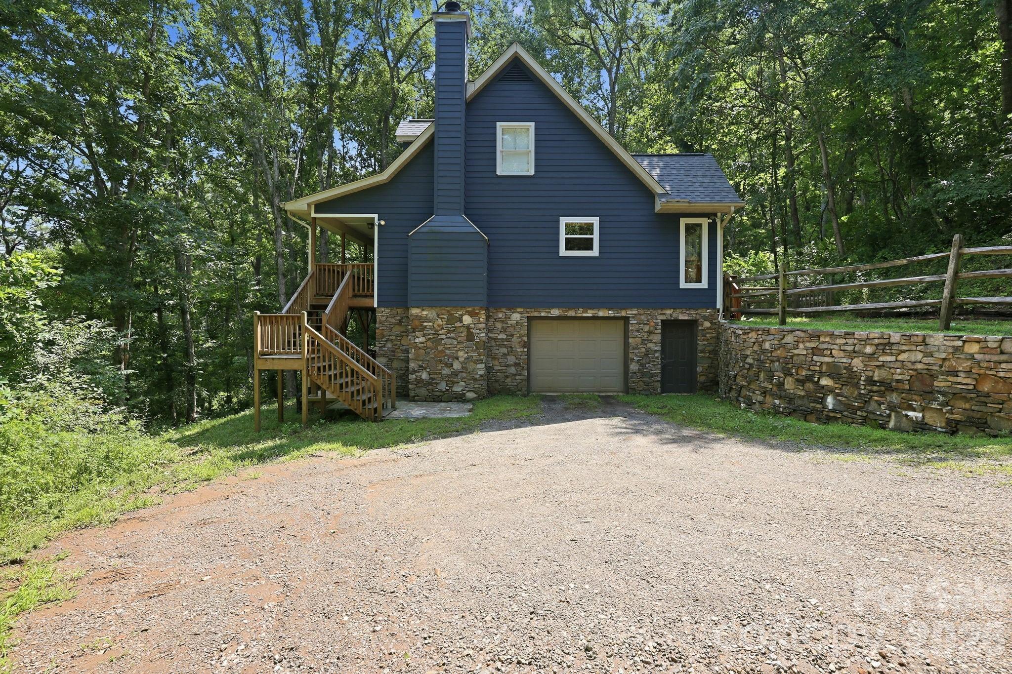 291 Merrills Chase Road — Asheville