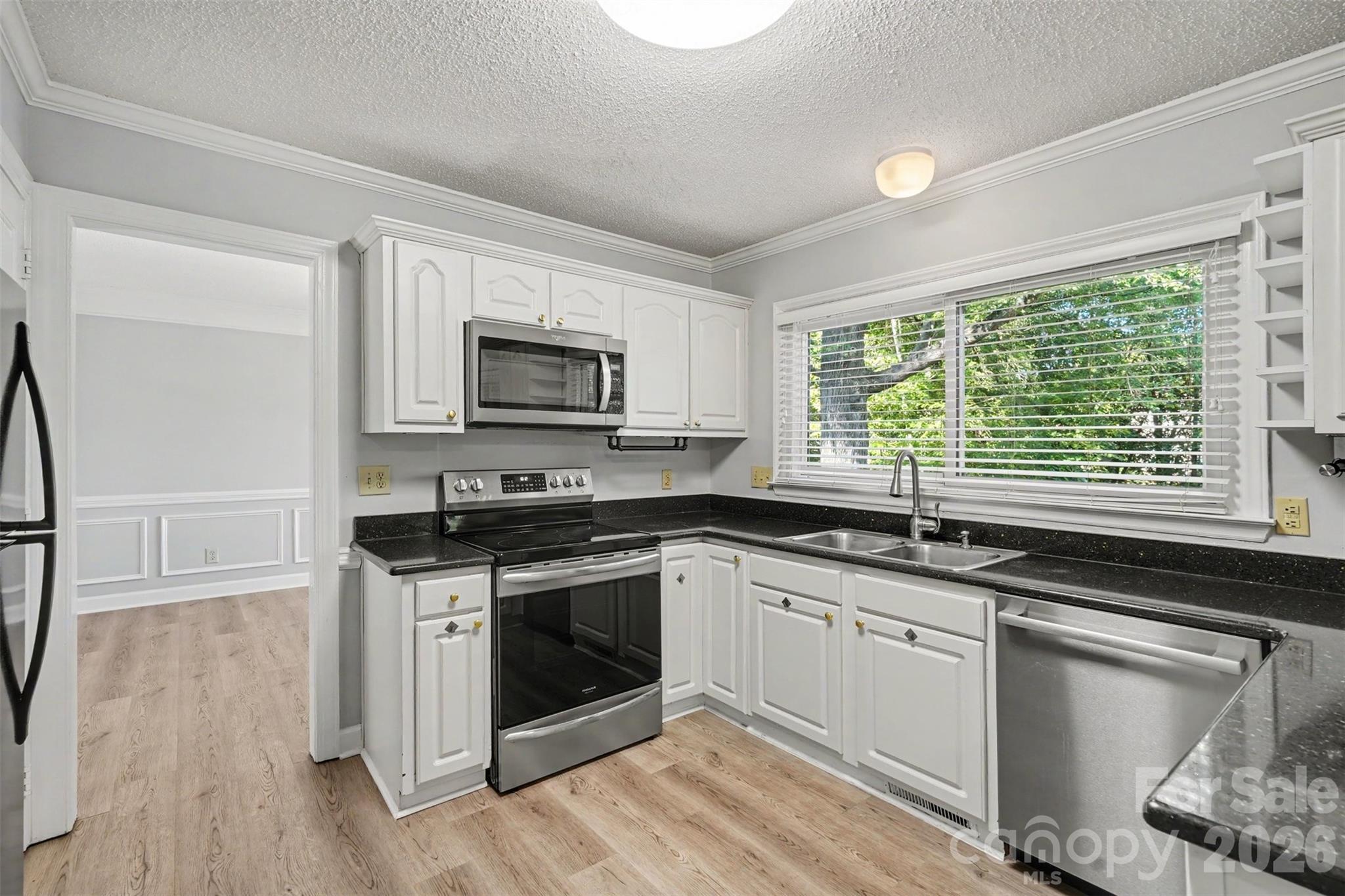 8710 Twin Trail Drive — Huntersville