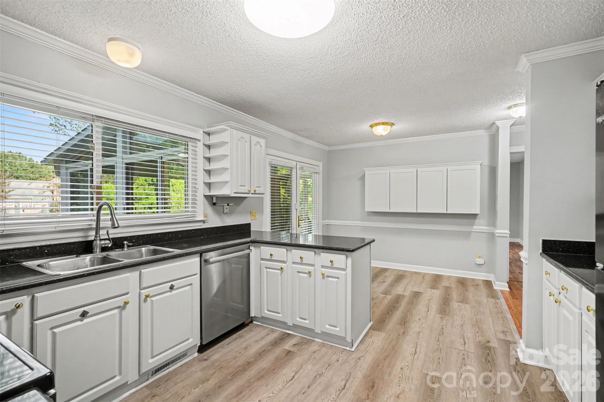 8710 Twin Trail Drive — Huntersville
