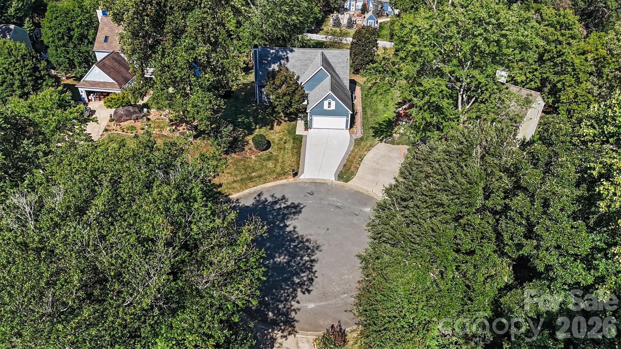 8710 Twin Trail Drive — Huntersville