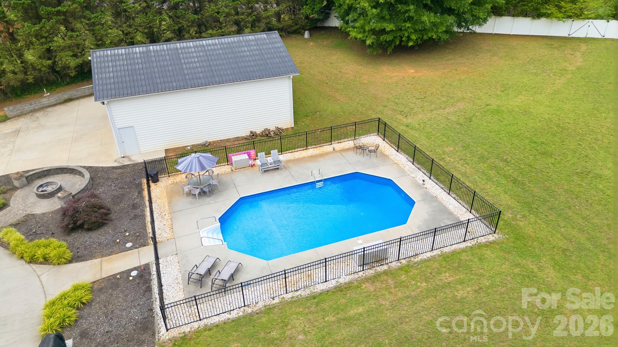 825 Timberlane Trail — Salisbury