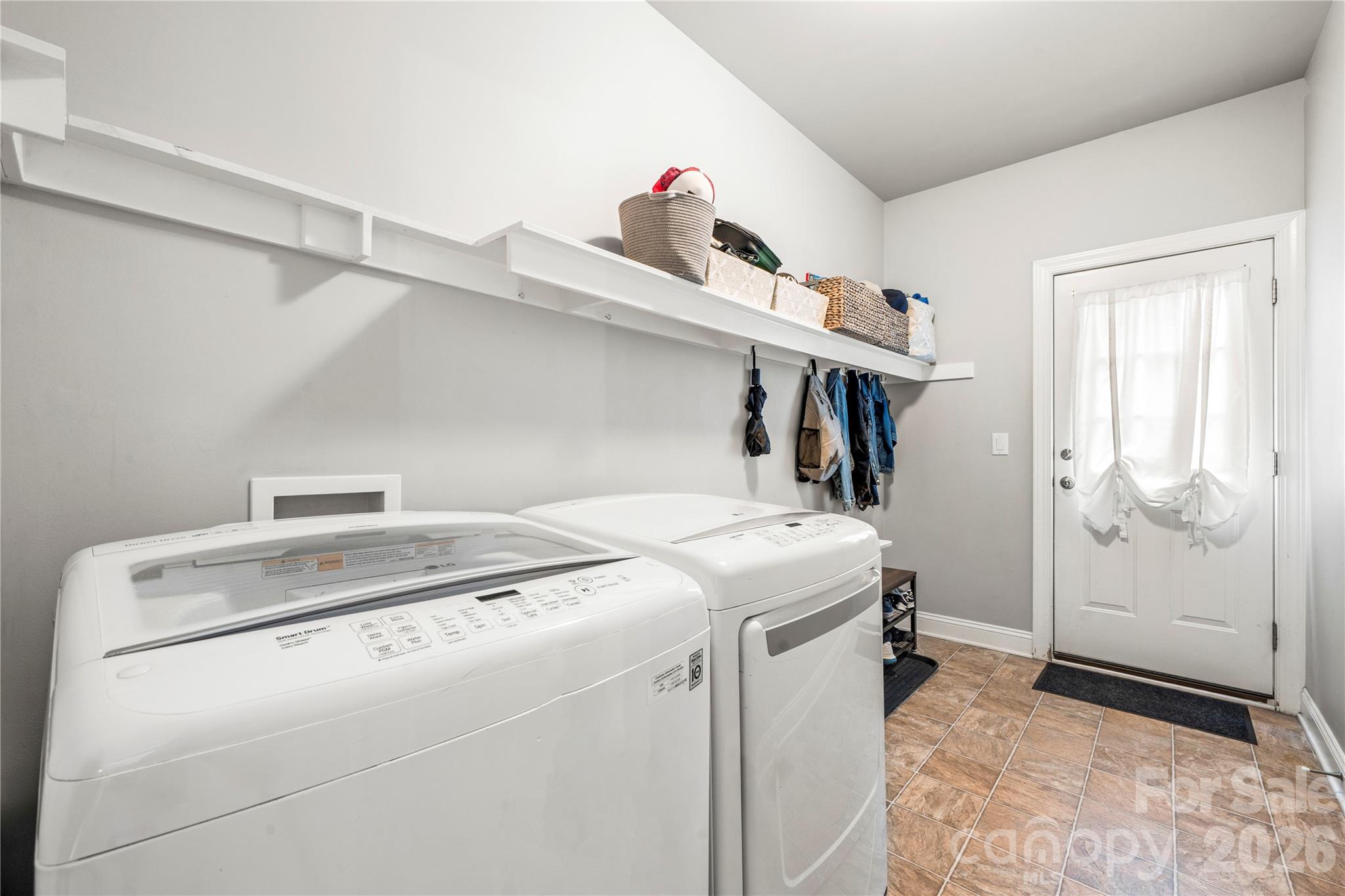 15812 Glen Miro Drive — Huntersville