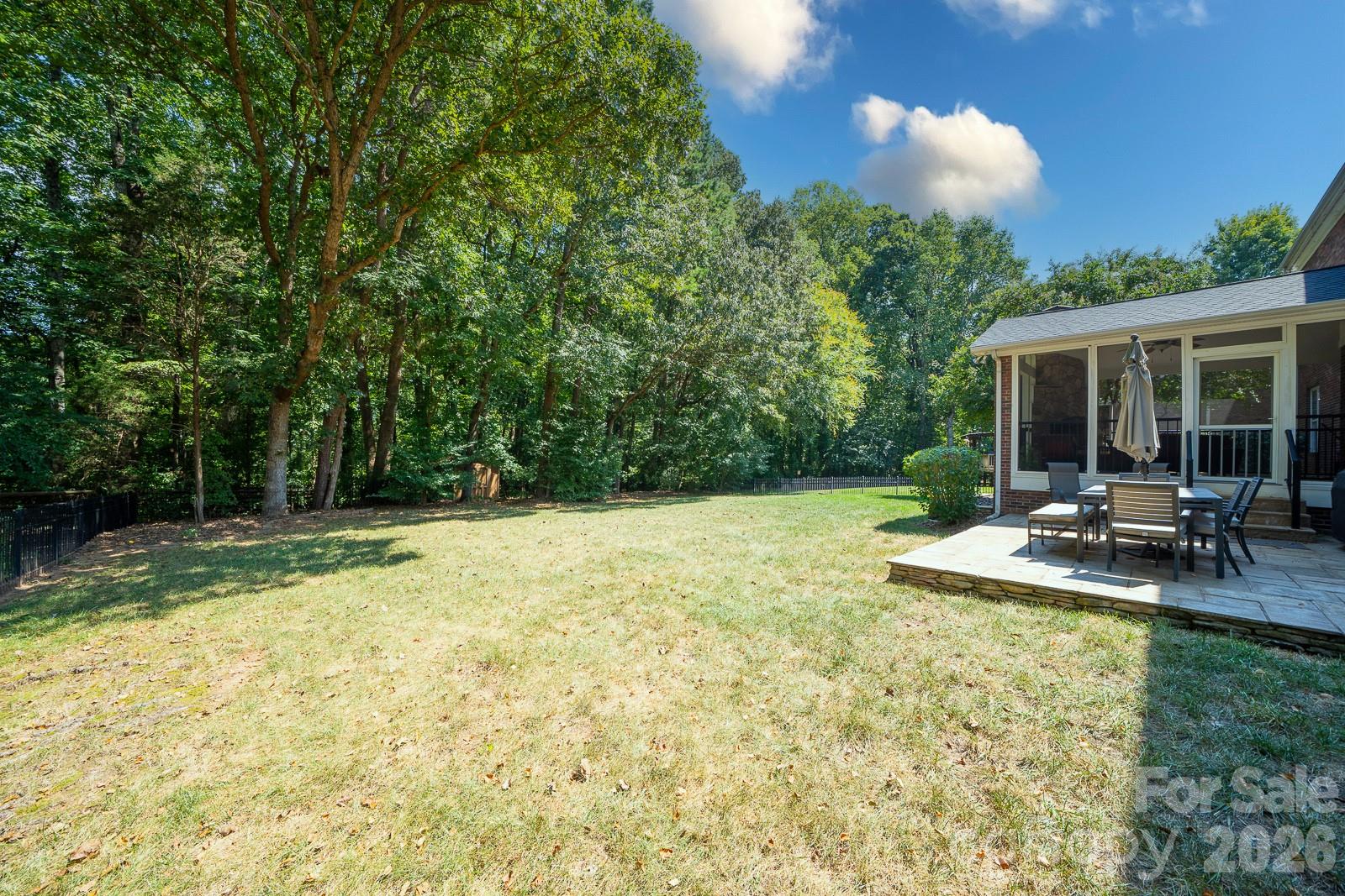 15812 Glen Miro Drive — Huntersville