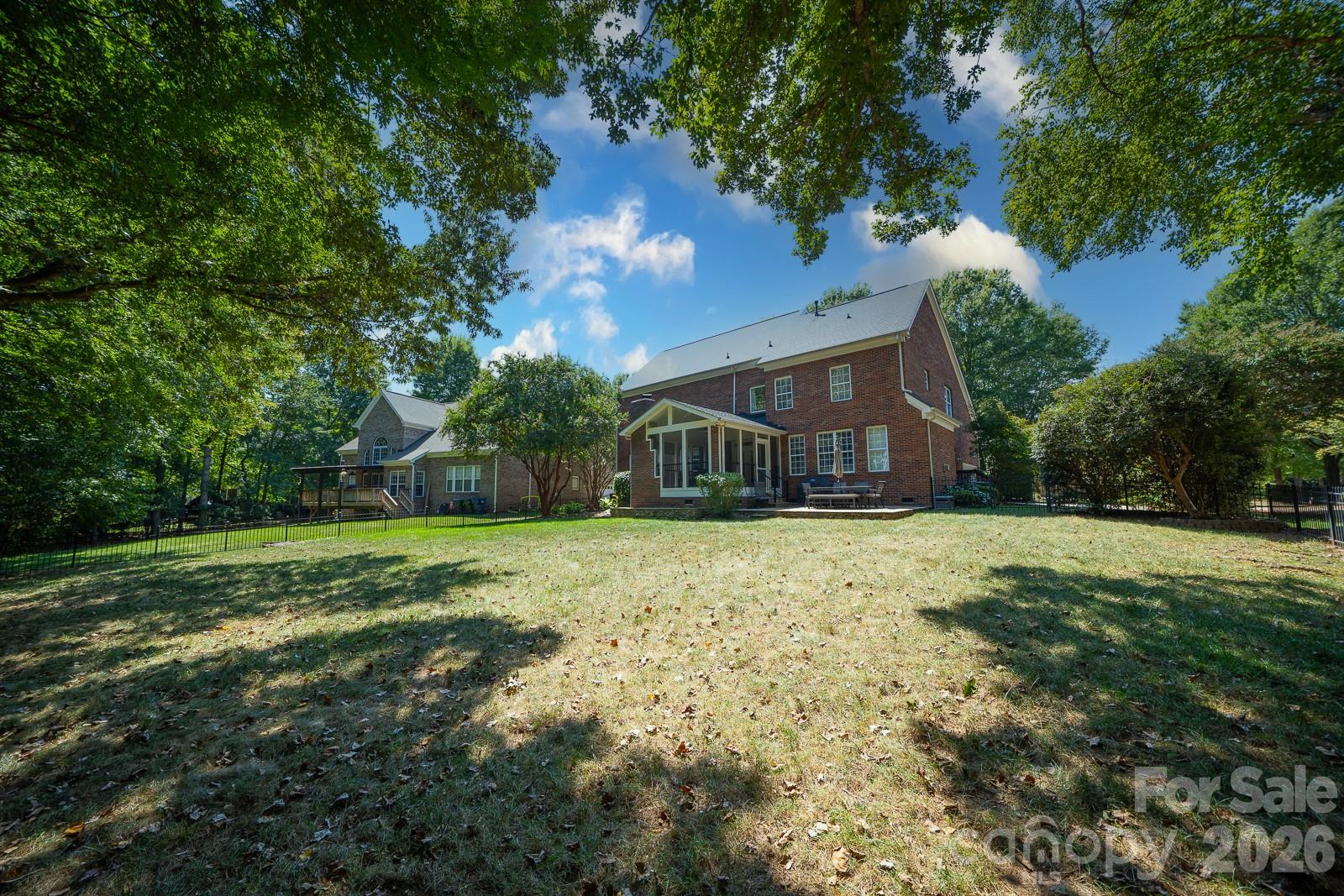 15812 Glen Miro Drive — Huntersville