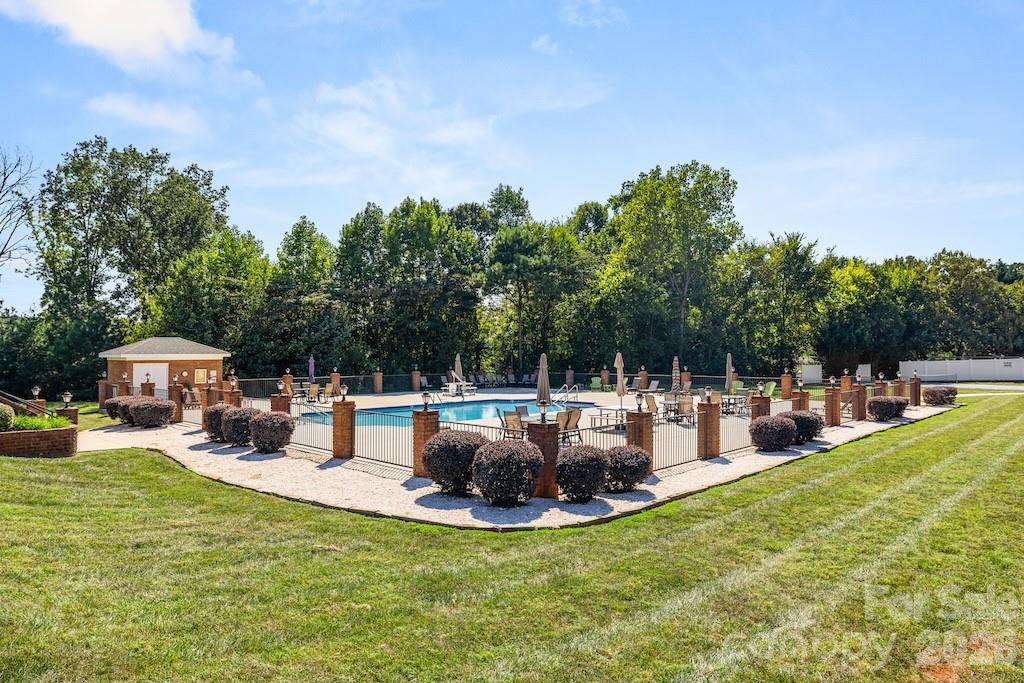 8379 Glacier Drive — Denver