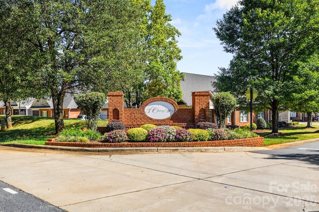 8379 Glacier Drive — Denver