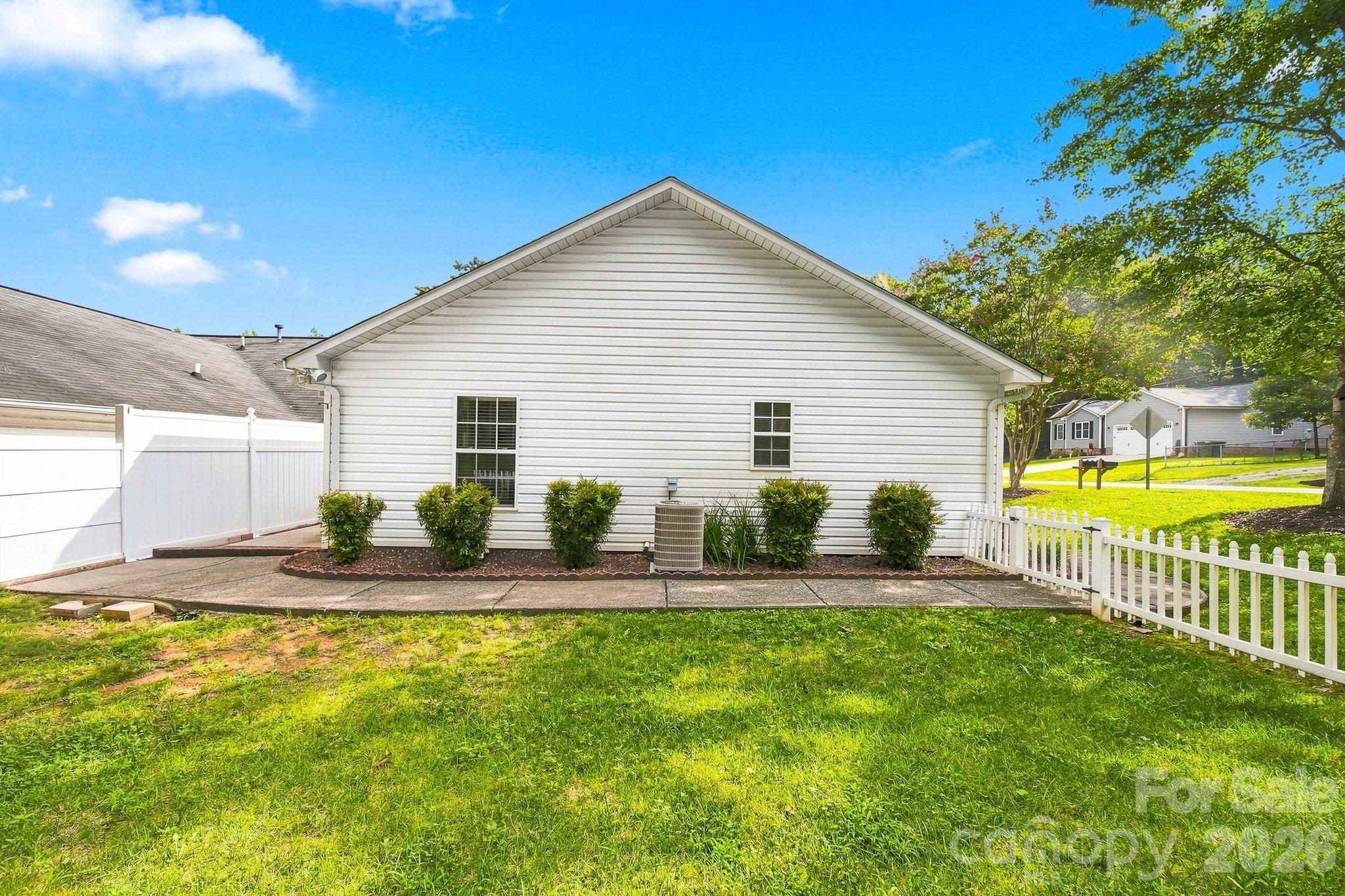803 Whetstone Place SW — Conover