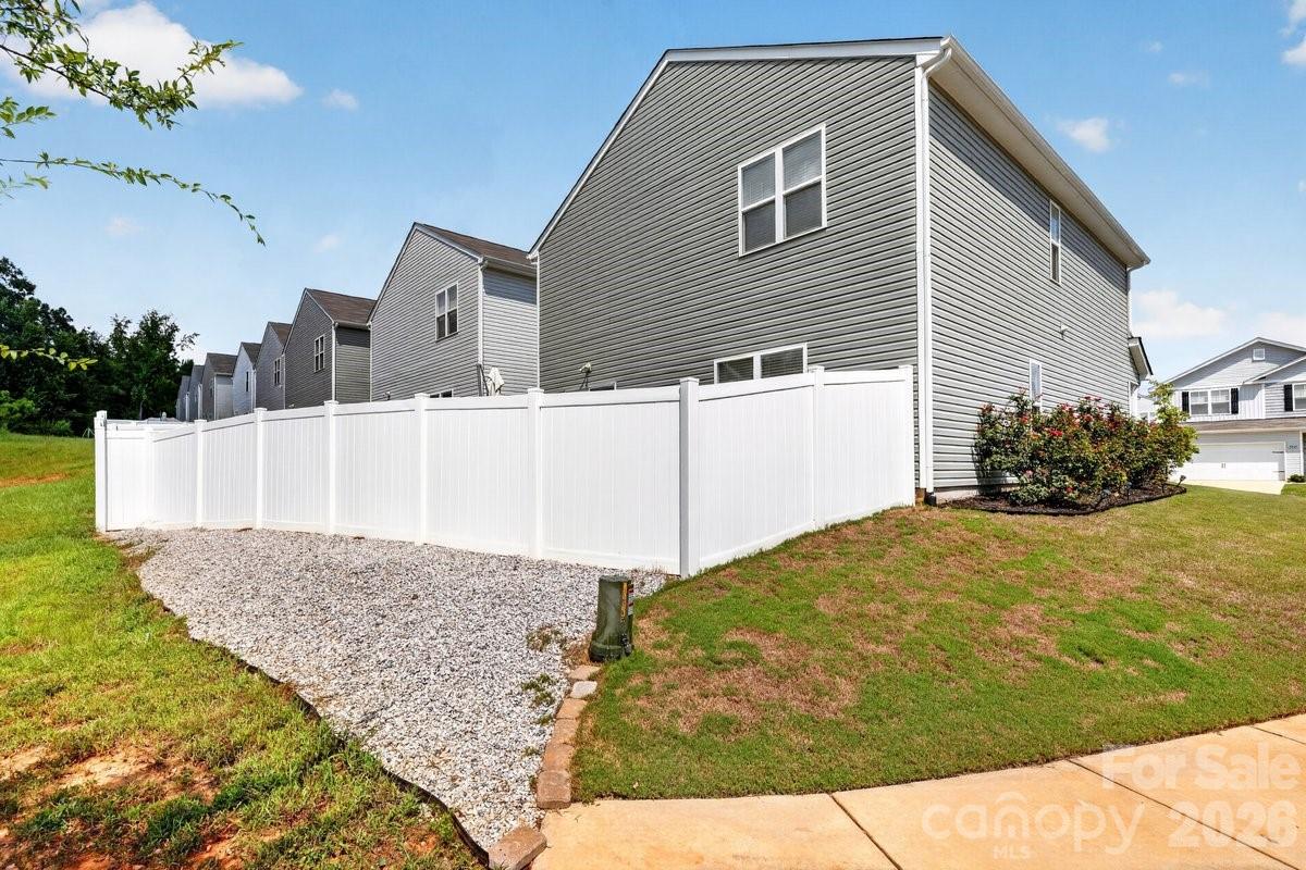 5224 Belstone Lane — Charlotte