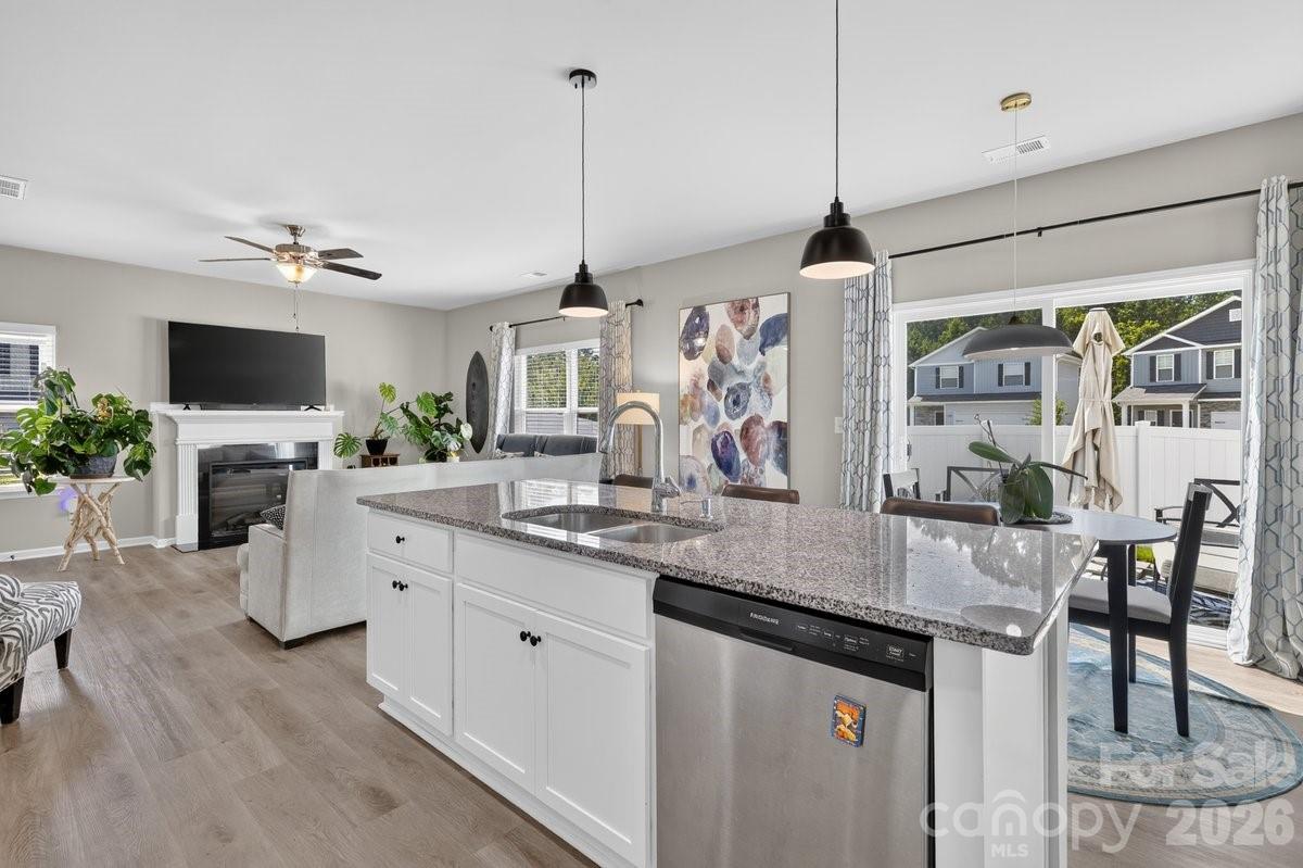 5224 Belstone Lane — Charlotte