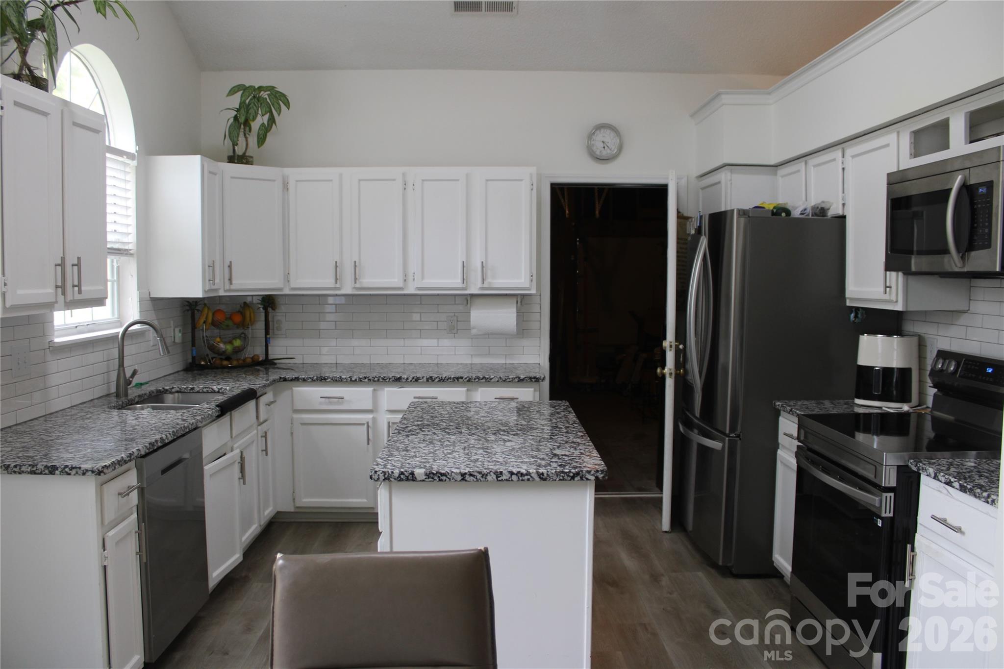 7508 Blythwood Lane — Charlotte