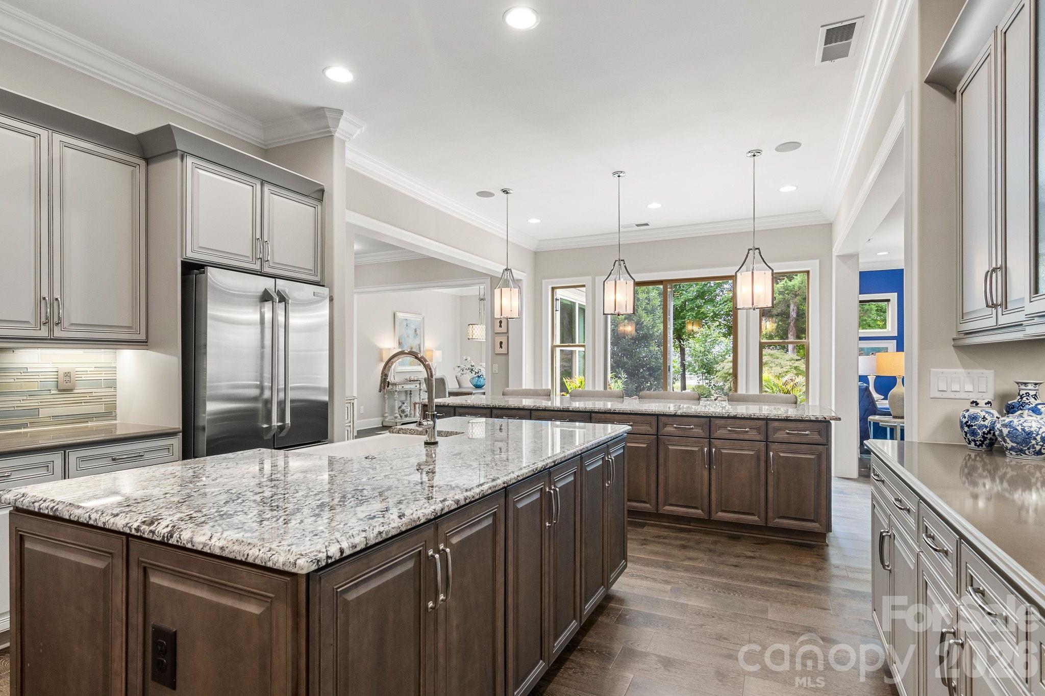 418 Flat Rock Drive — Denver