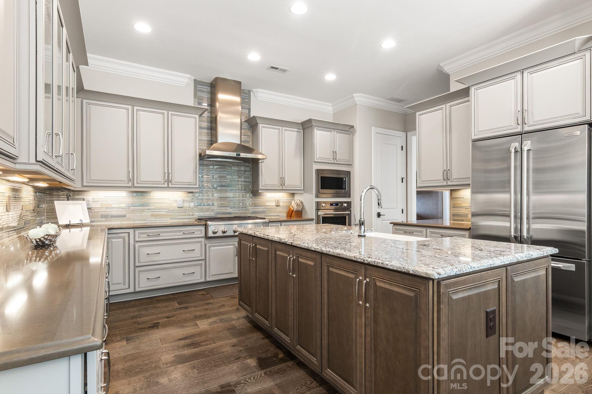 418 Flat Rock Drive — Denver