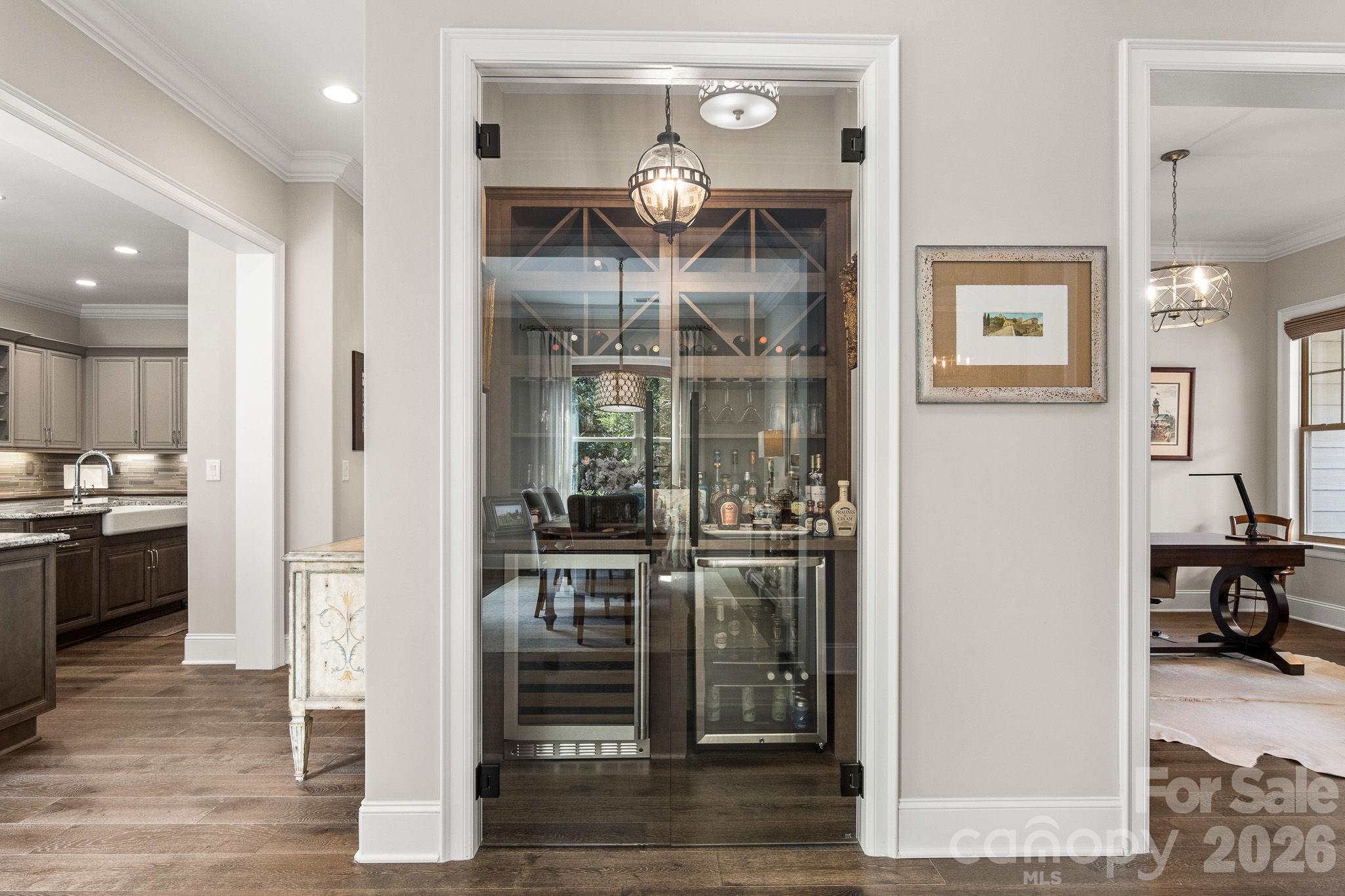 418 Flat Rock Drive — Denver