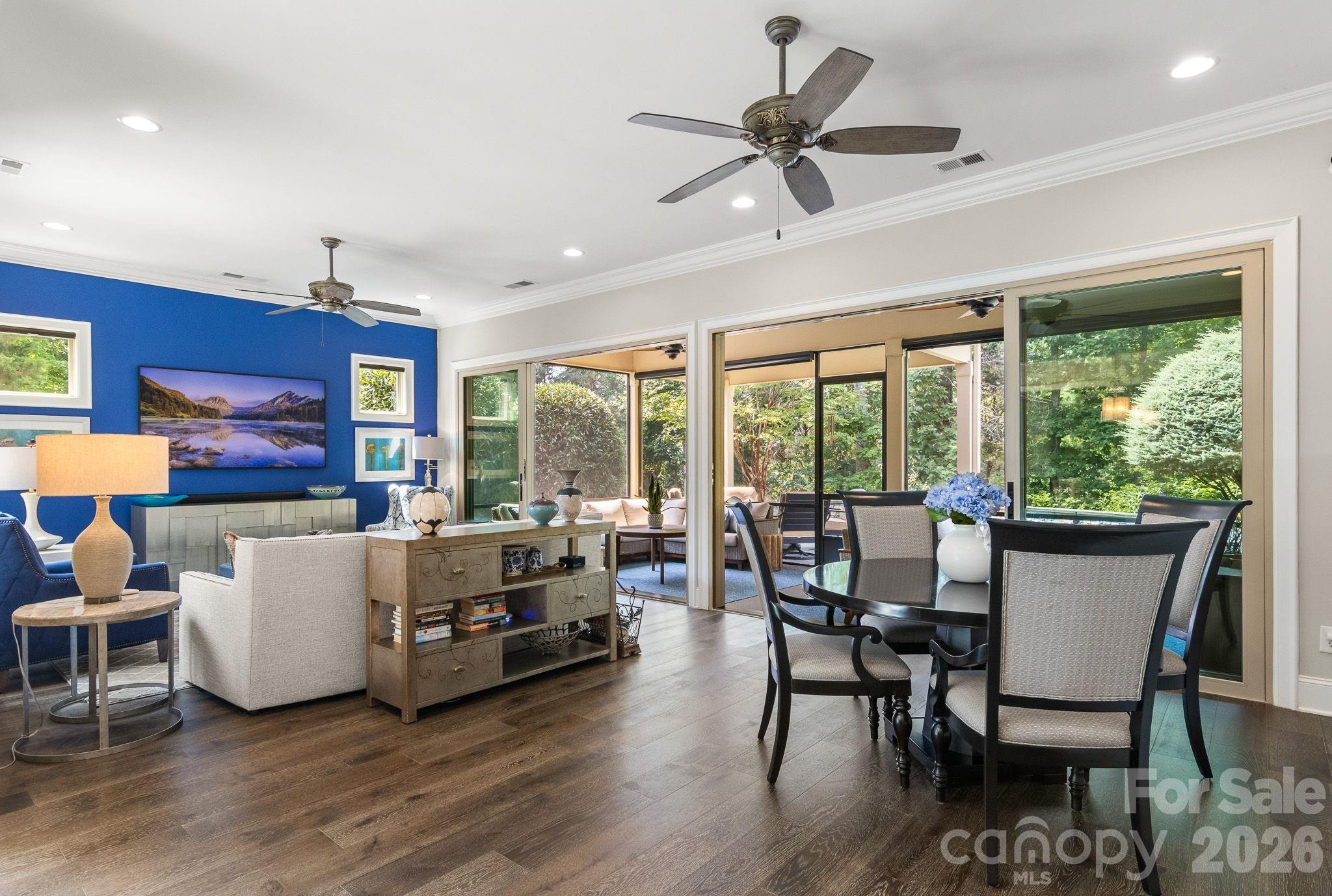 418 Flat Rock Drive — Denver