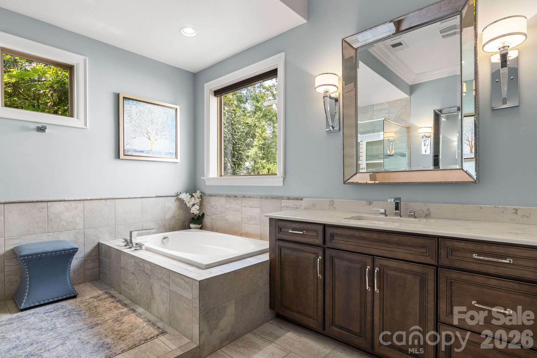 418 Flat Rock Drive — Denver