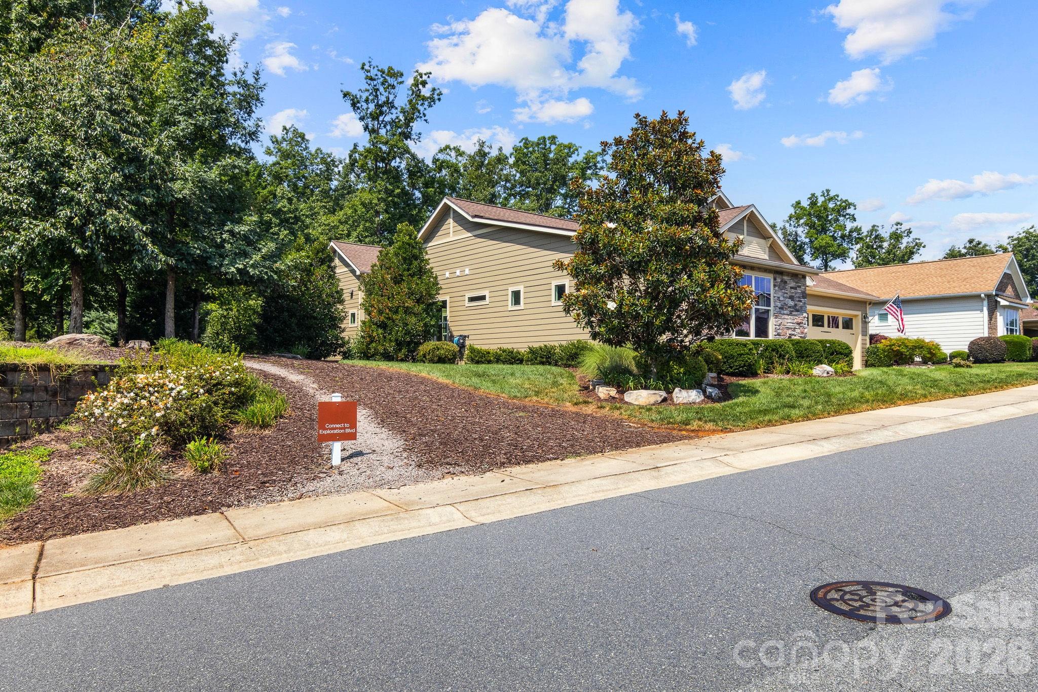 418 Flat Rock Drive — Denver