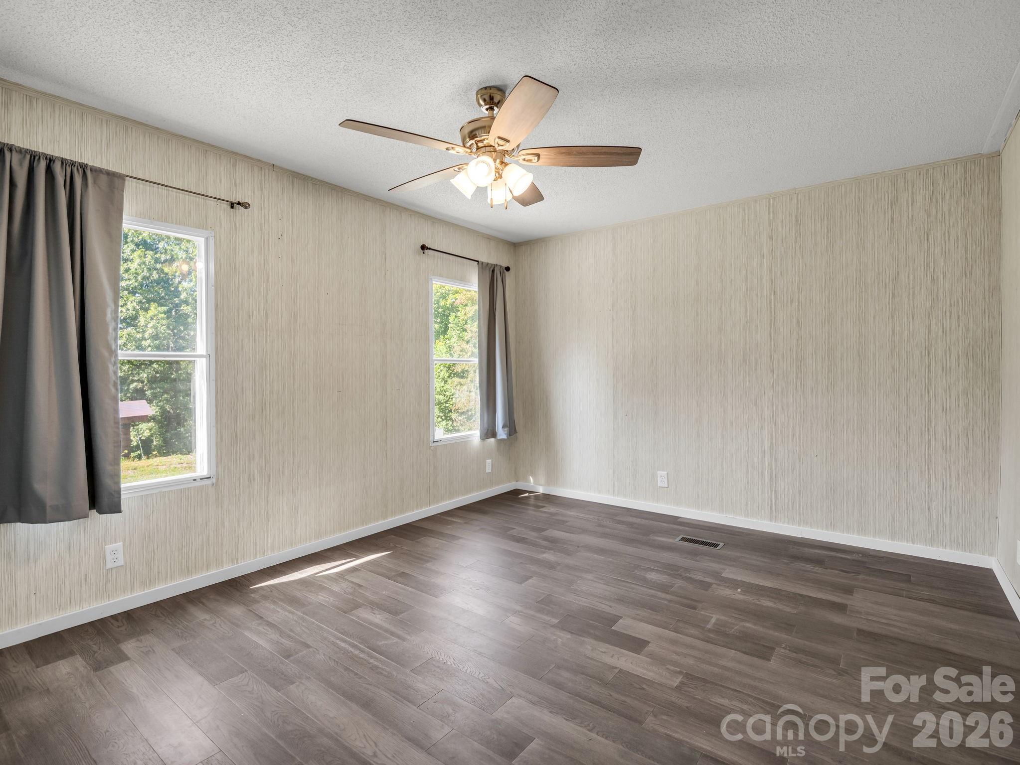 557 Sutton Mountain Ridge — Pisgah Forest