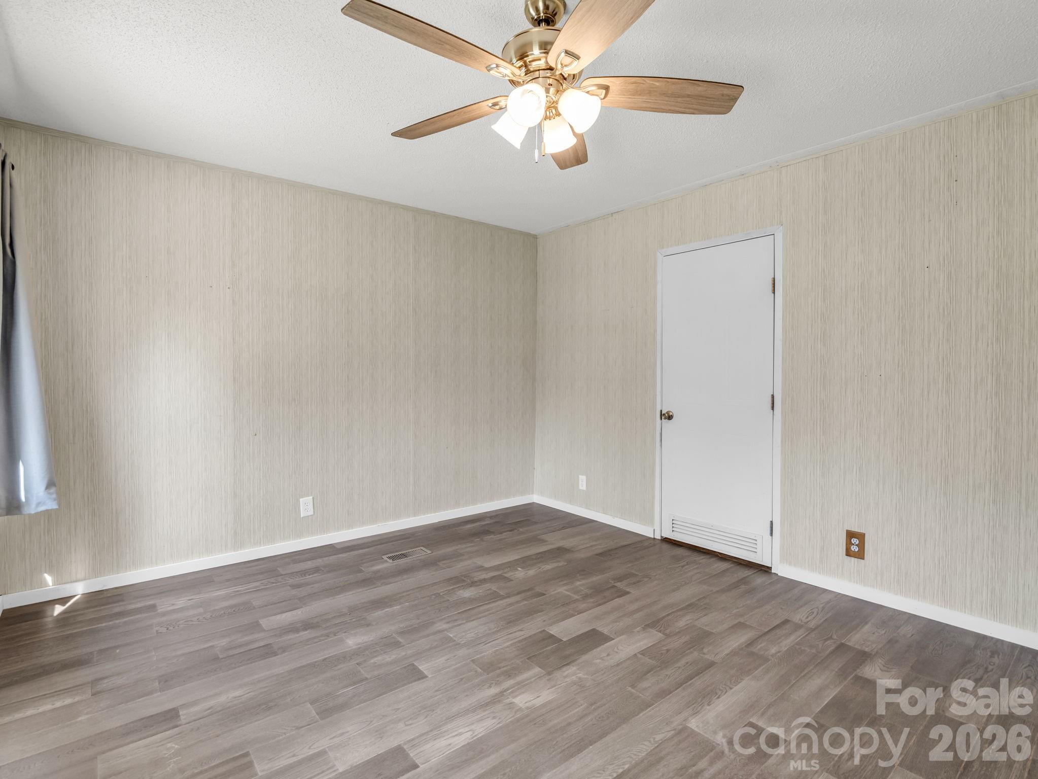 557 Sutton Mountain Ridge — Pisgah Forest
