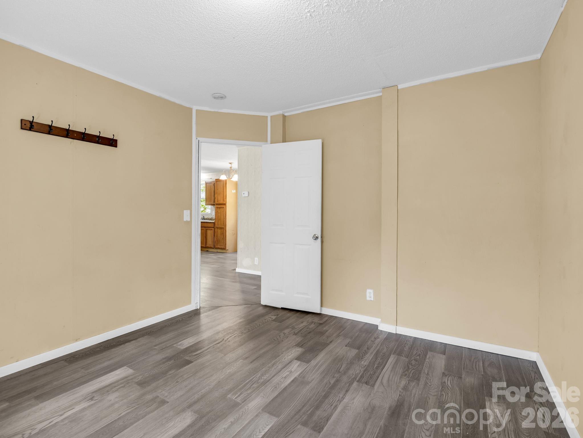 557 Sutton Mountain Ridge — Pisgah Forest