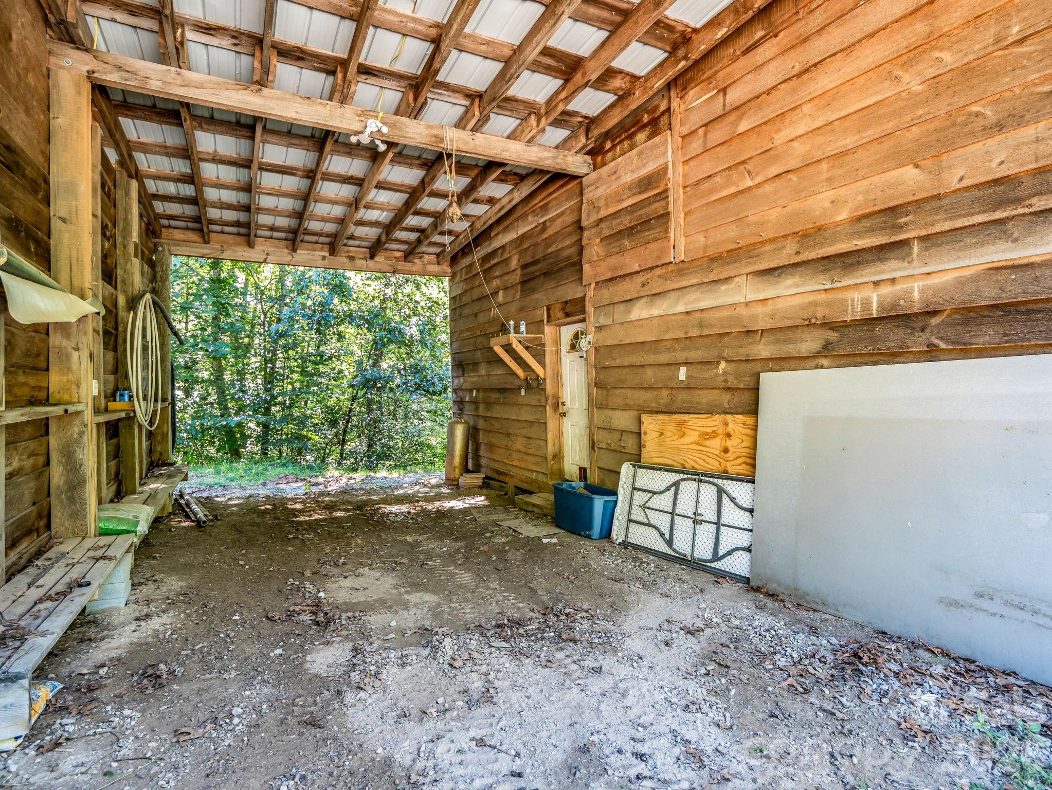 557 Sutton Mountain Ridge — Pisgah Forest