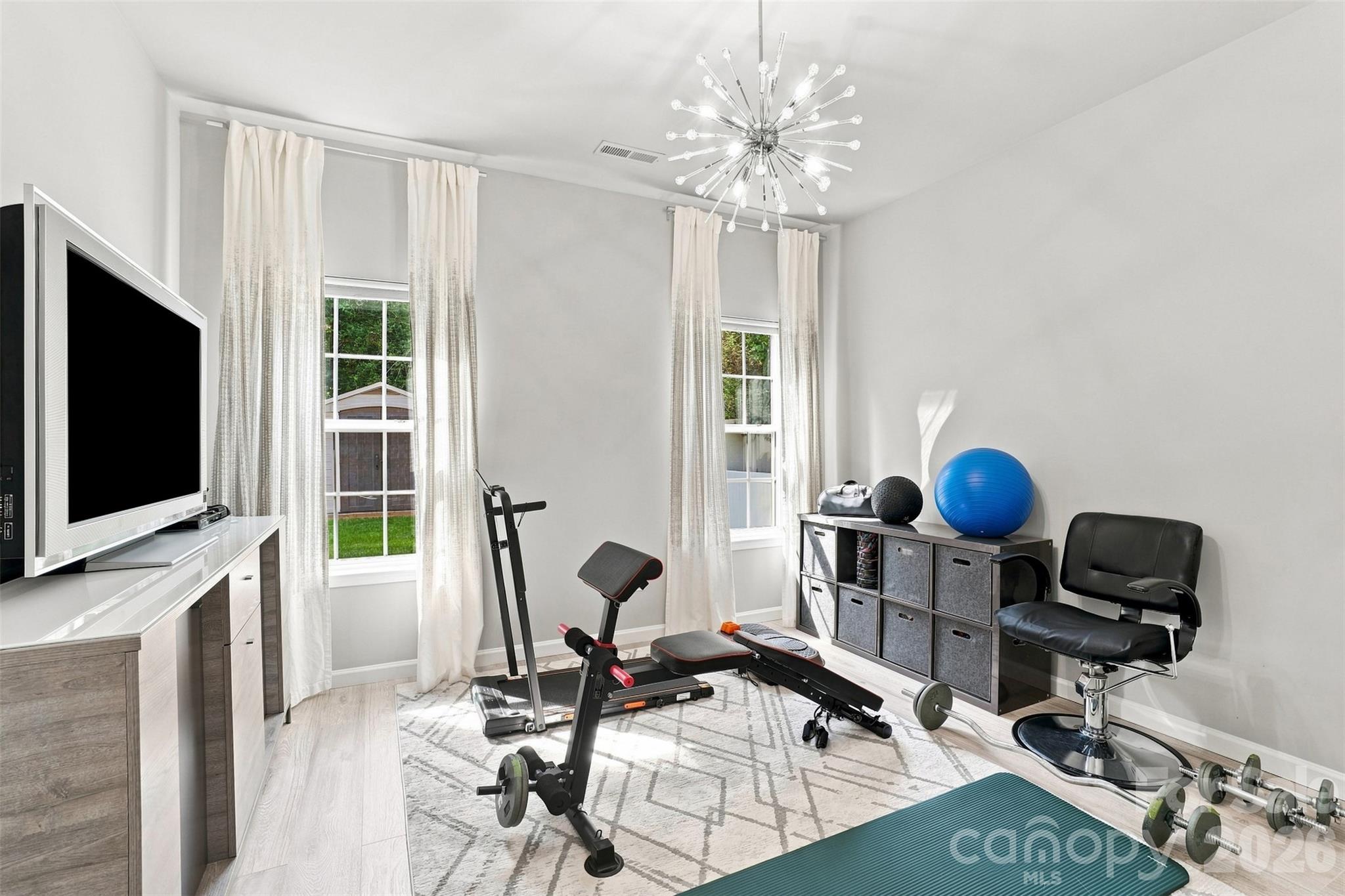 5909 Parkstone Drive — Matthews
