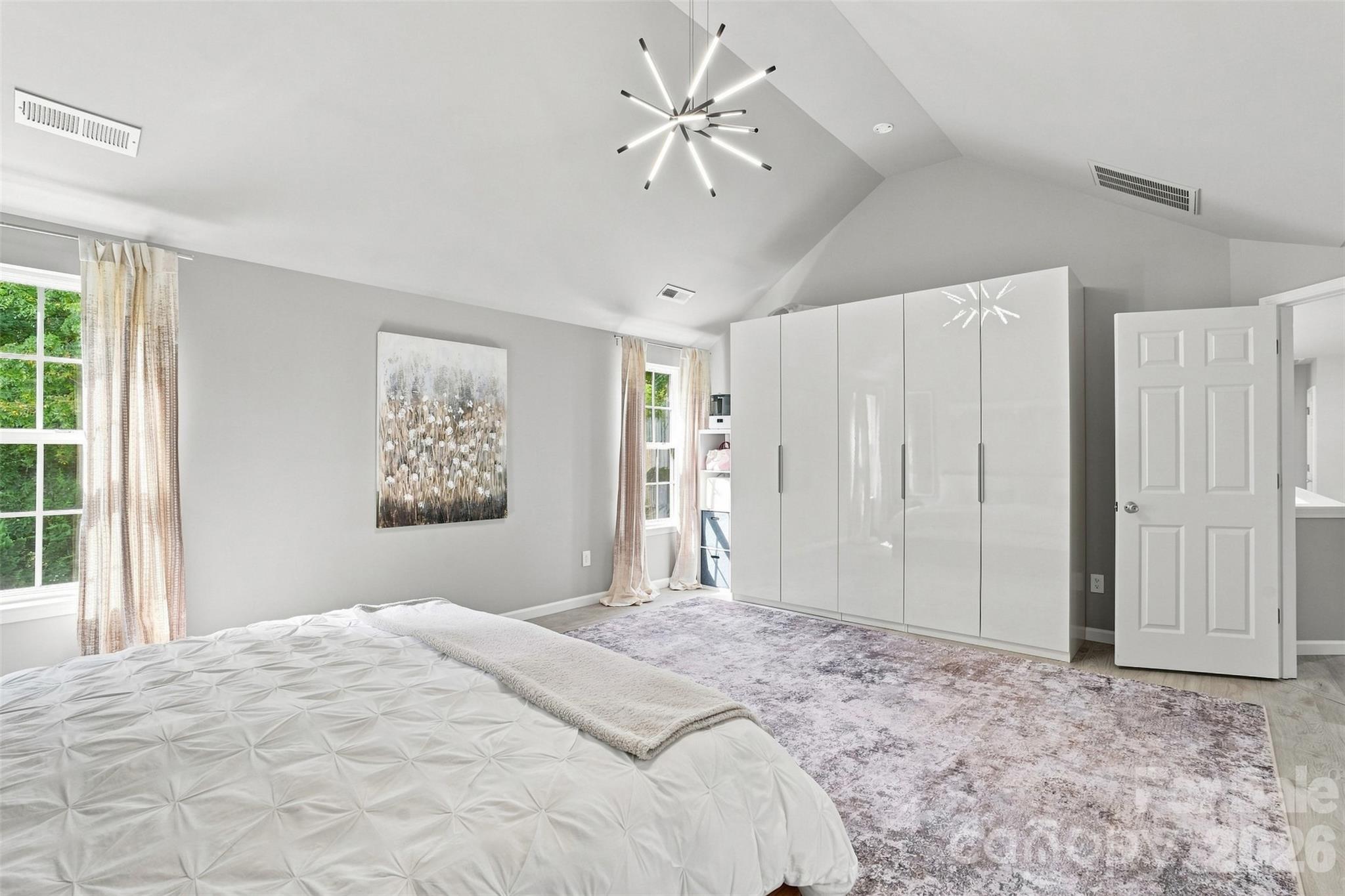5909 Parkstone Drive — Matthews