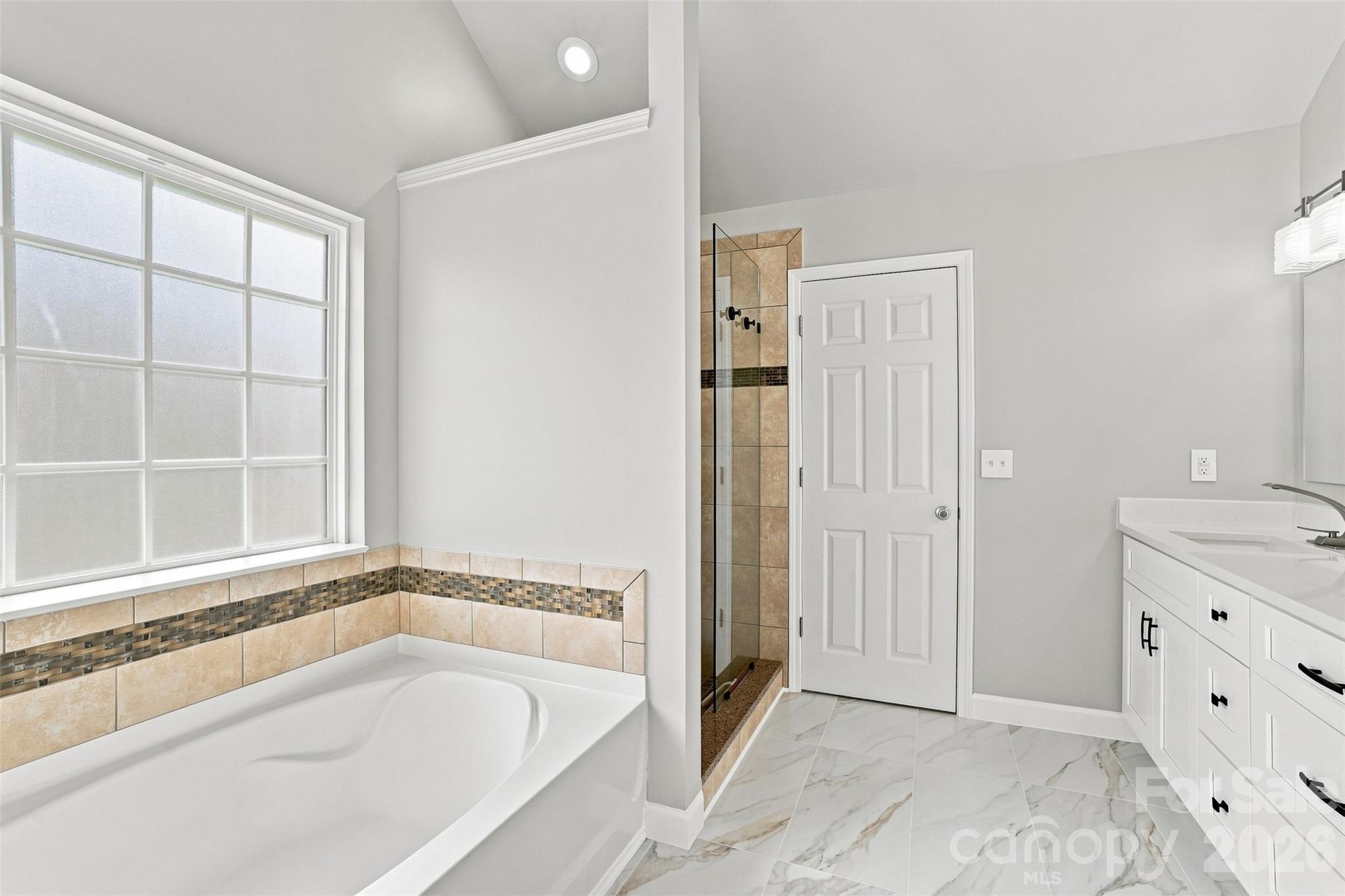 5909 Parkstone Drive — Matthews