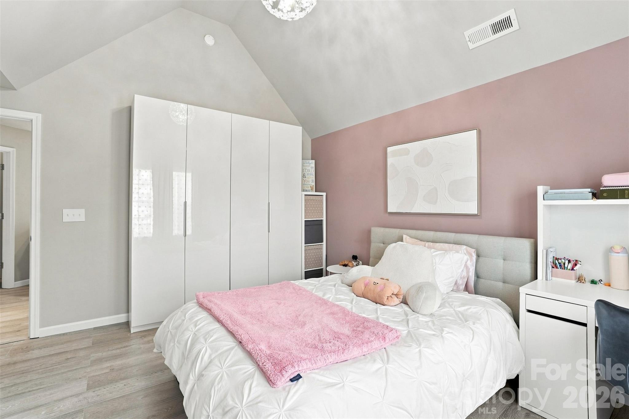 5909 Parkstone Drive — Matthews