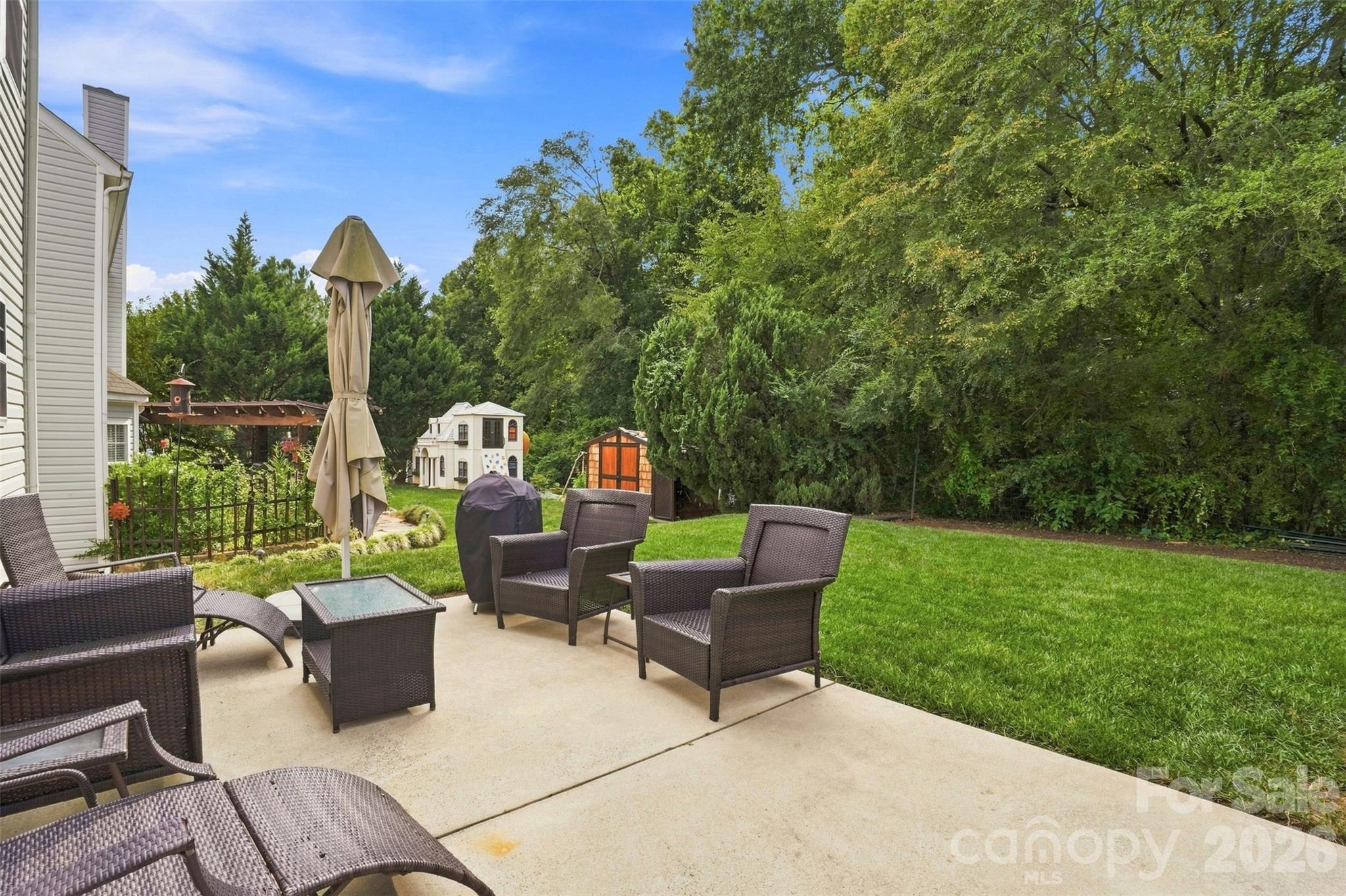 5909 Parkstone Drive — Matthews