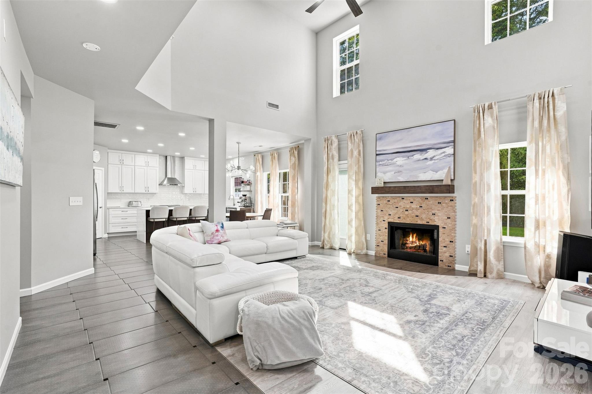 5909 Parkstone Drive — Matthews