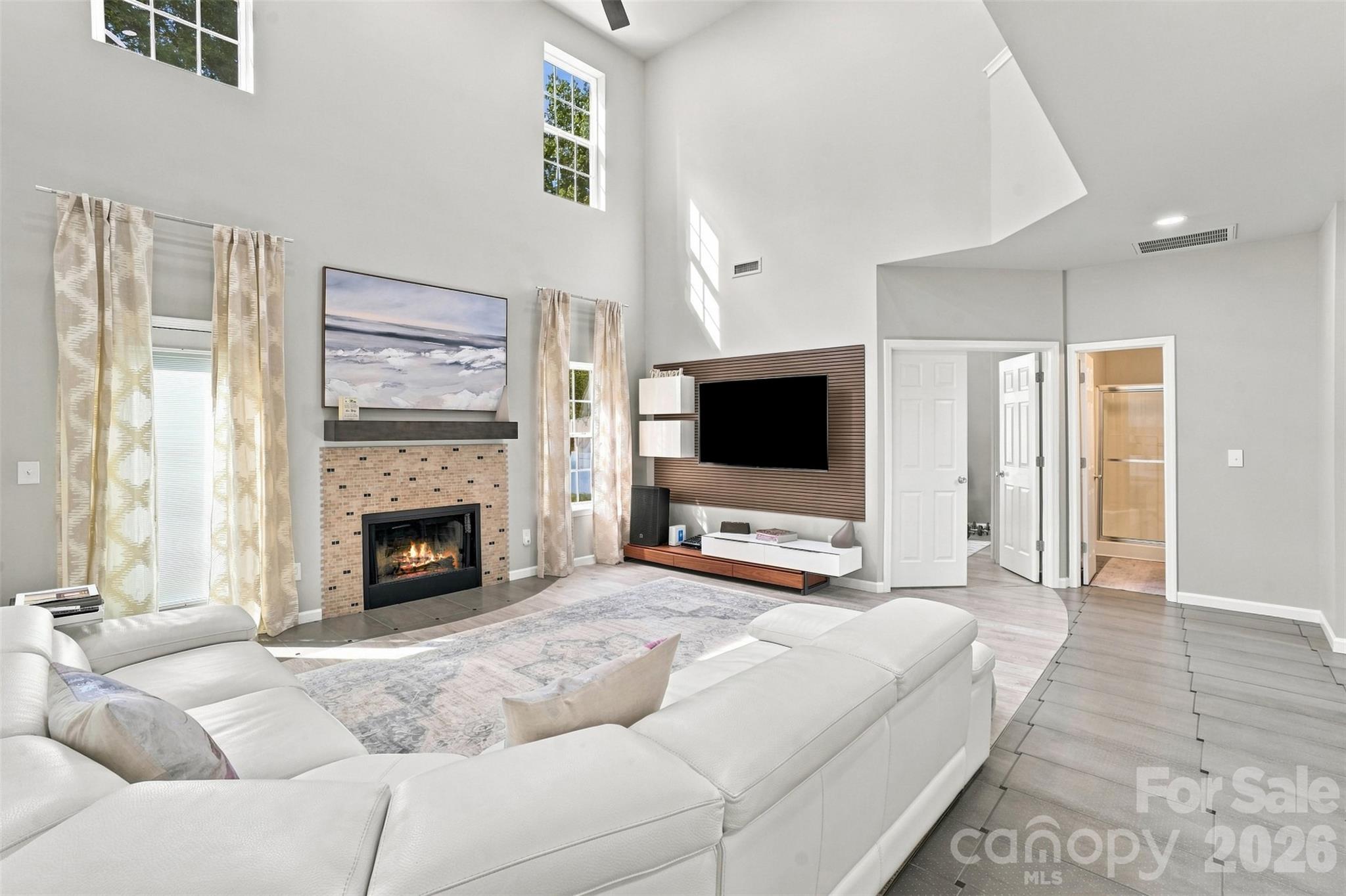 5909 Parkstone Drive — Matthews