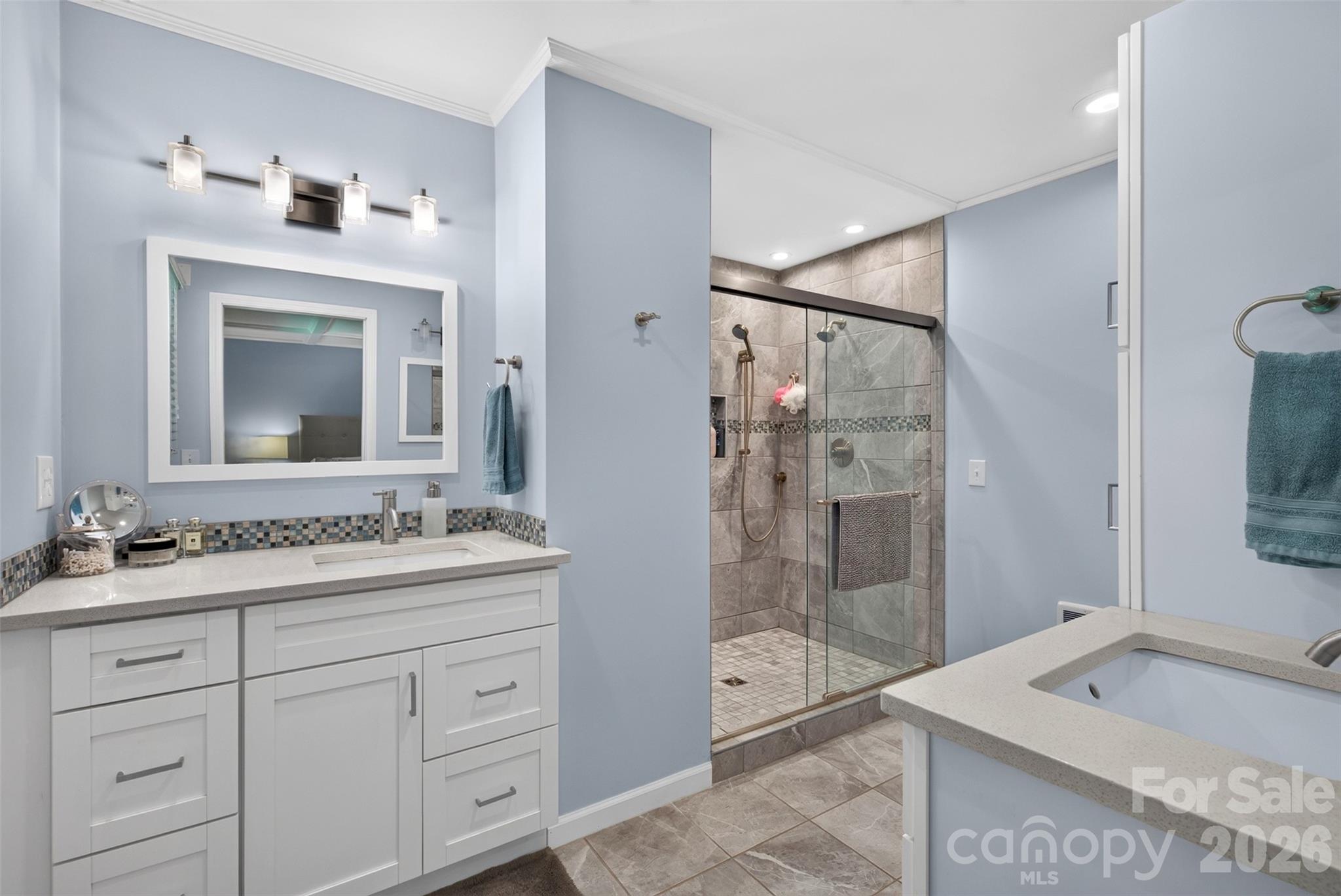 42 Timothy Lane — Candler
