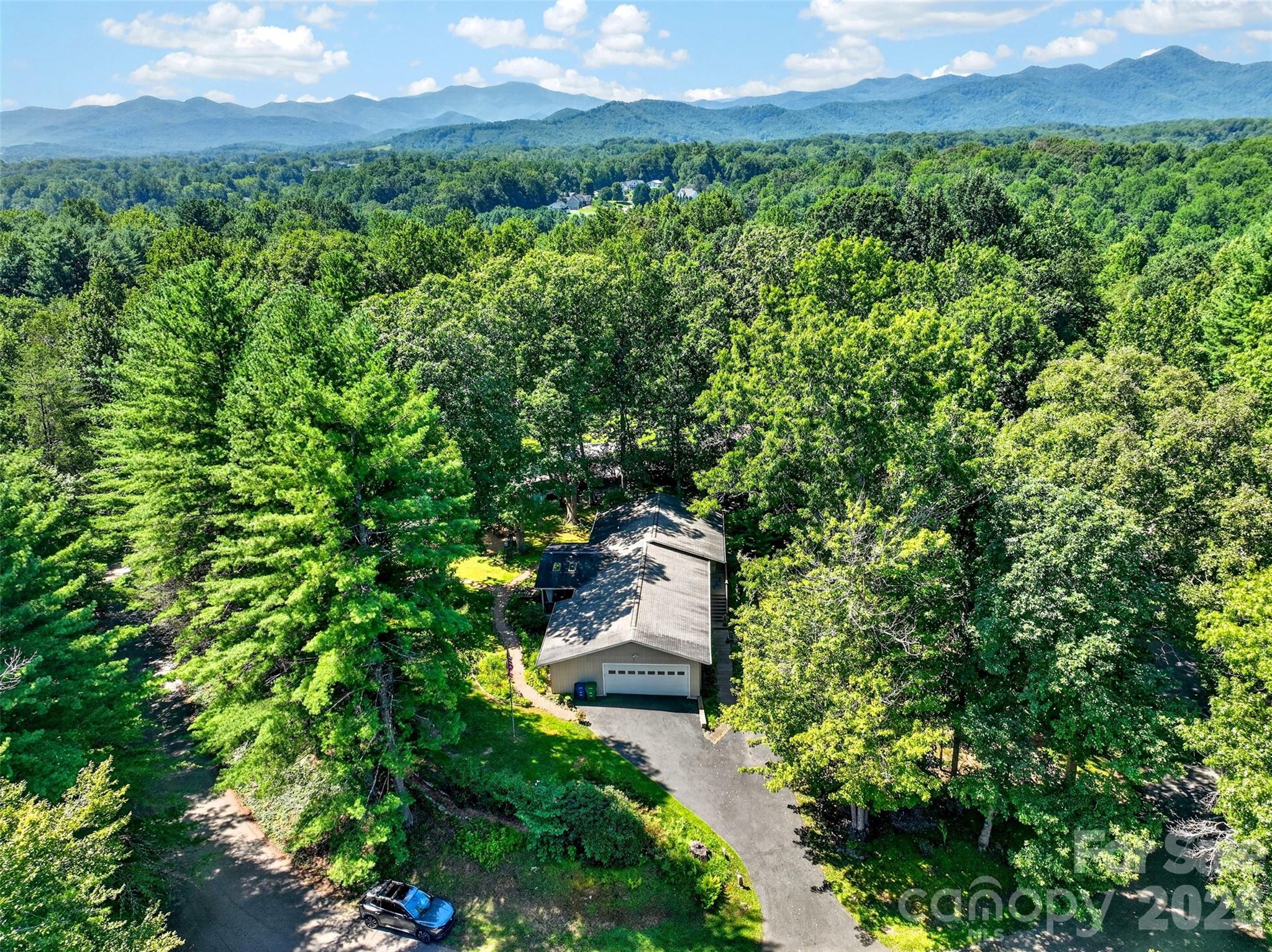 42 Timothy Lane — Candler