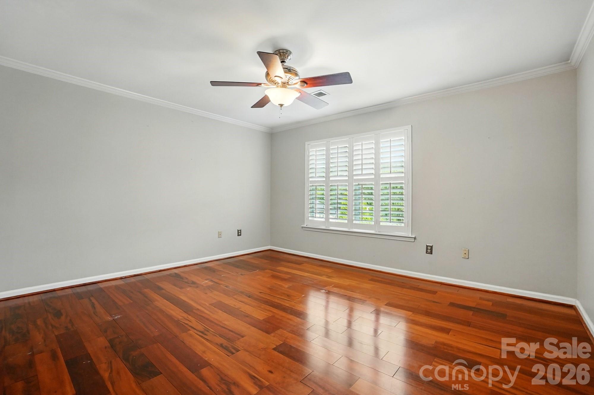 5007 Sharon Road — Charlotte