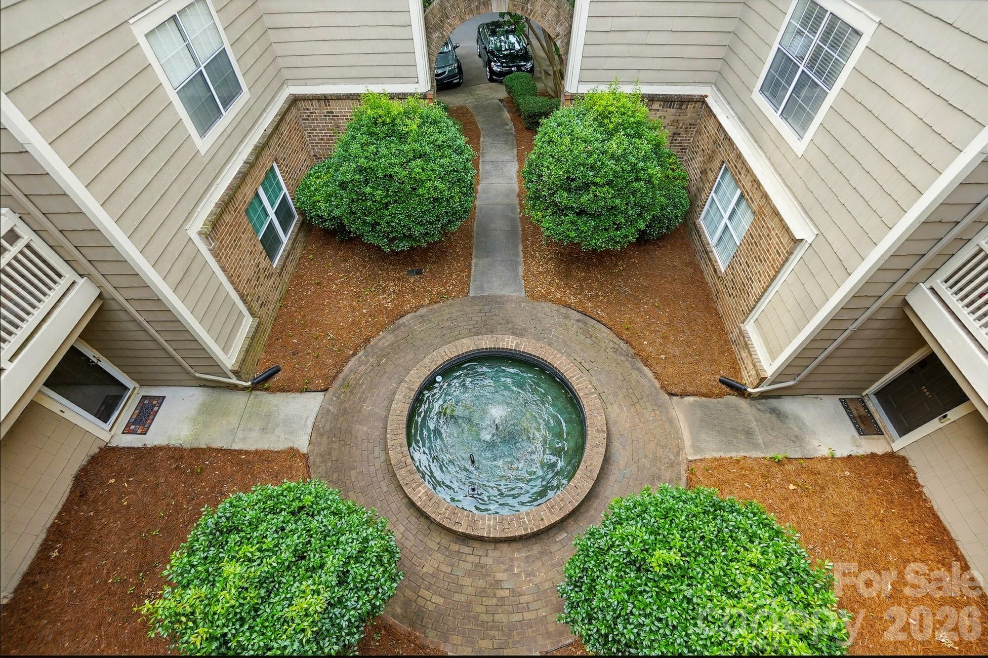 5007 Sharon Road — Charlotte
