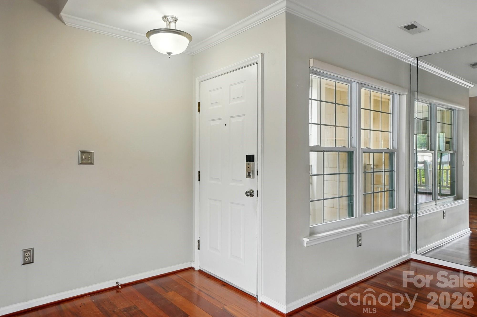 5007 Sharon Road — Charlotte