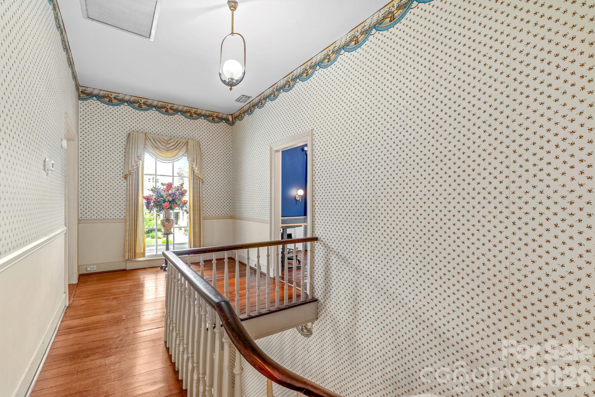 321 W Bank Street — Salisbury