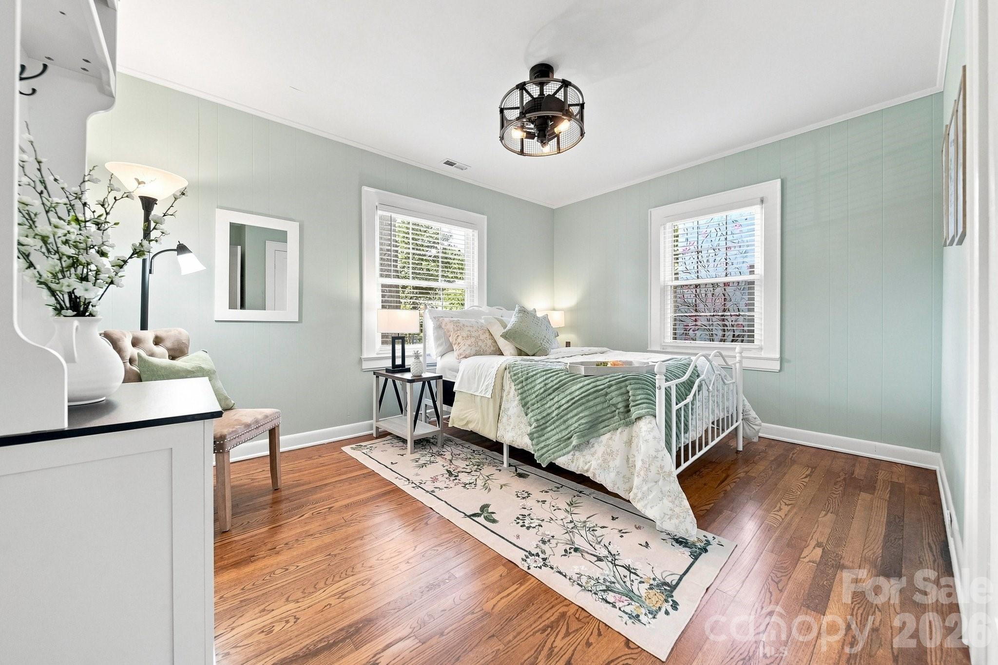 312 Sharon Avenue NW — Lenoir