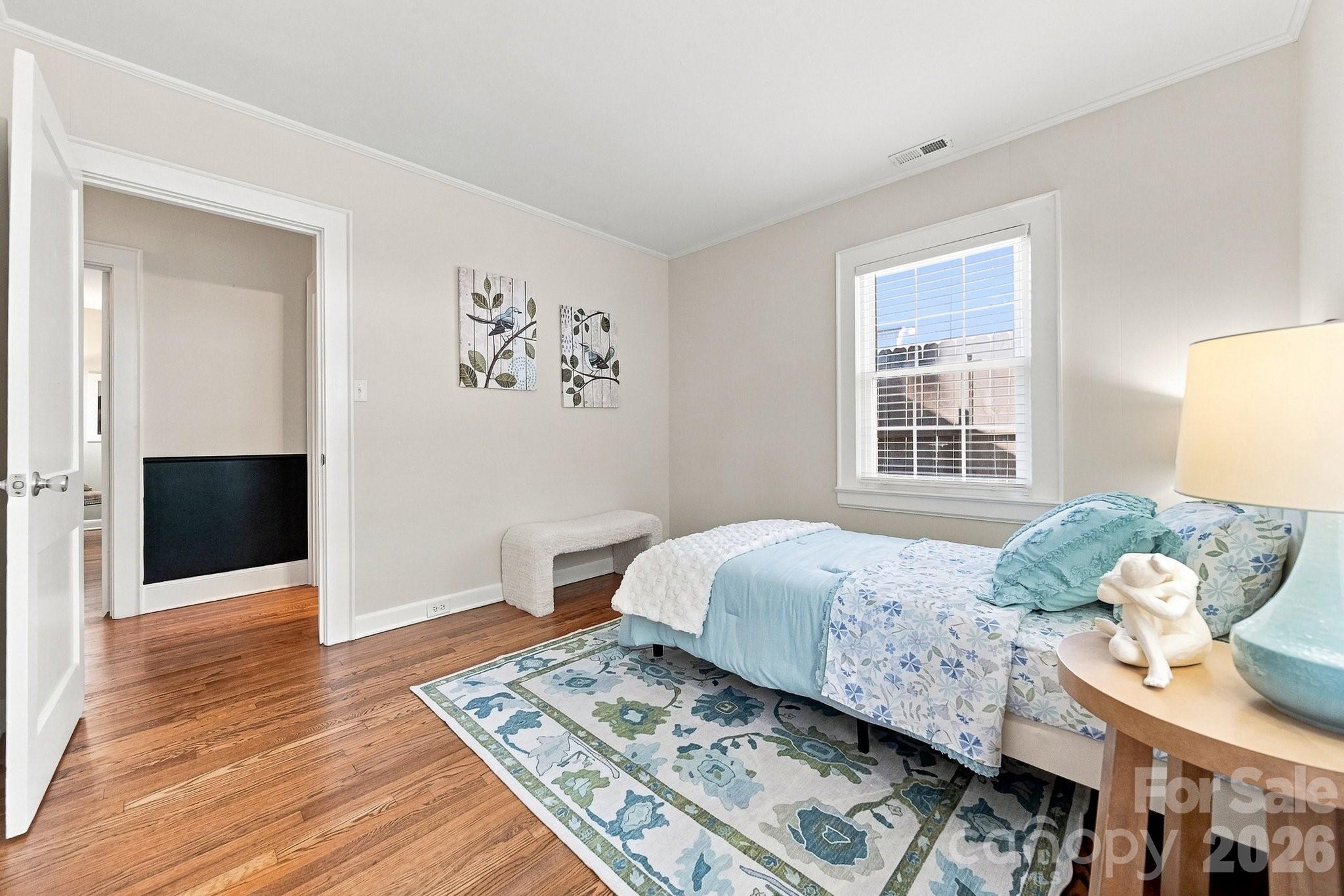 312 Sharon Avenue NW — Lenoir