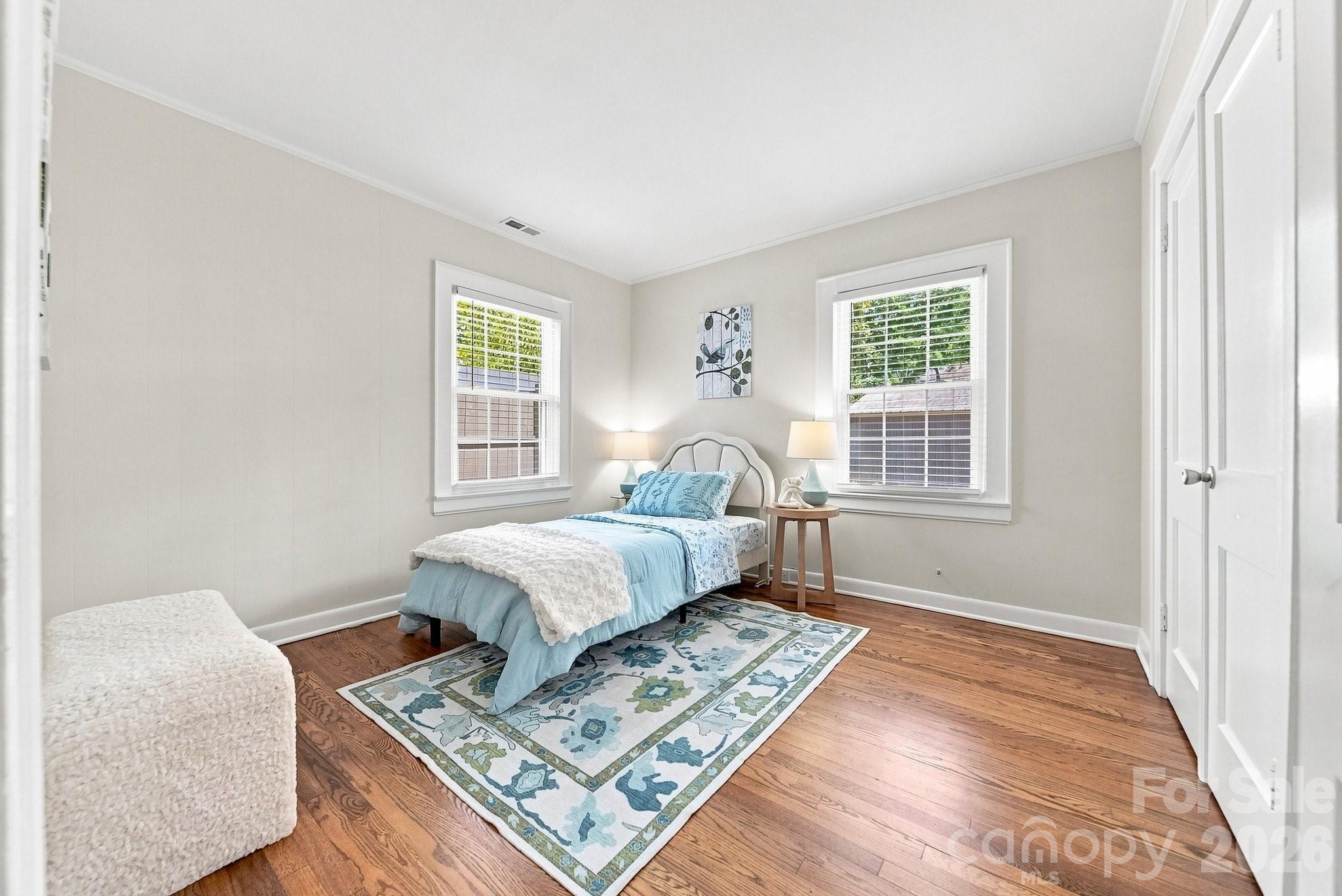 312 Sharon Avenue NW — Lenoir