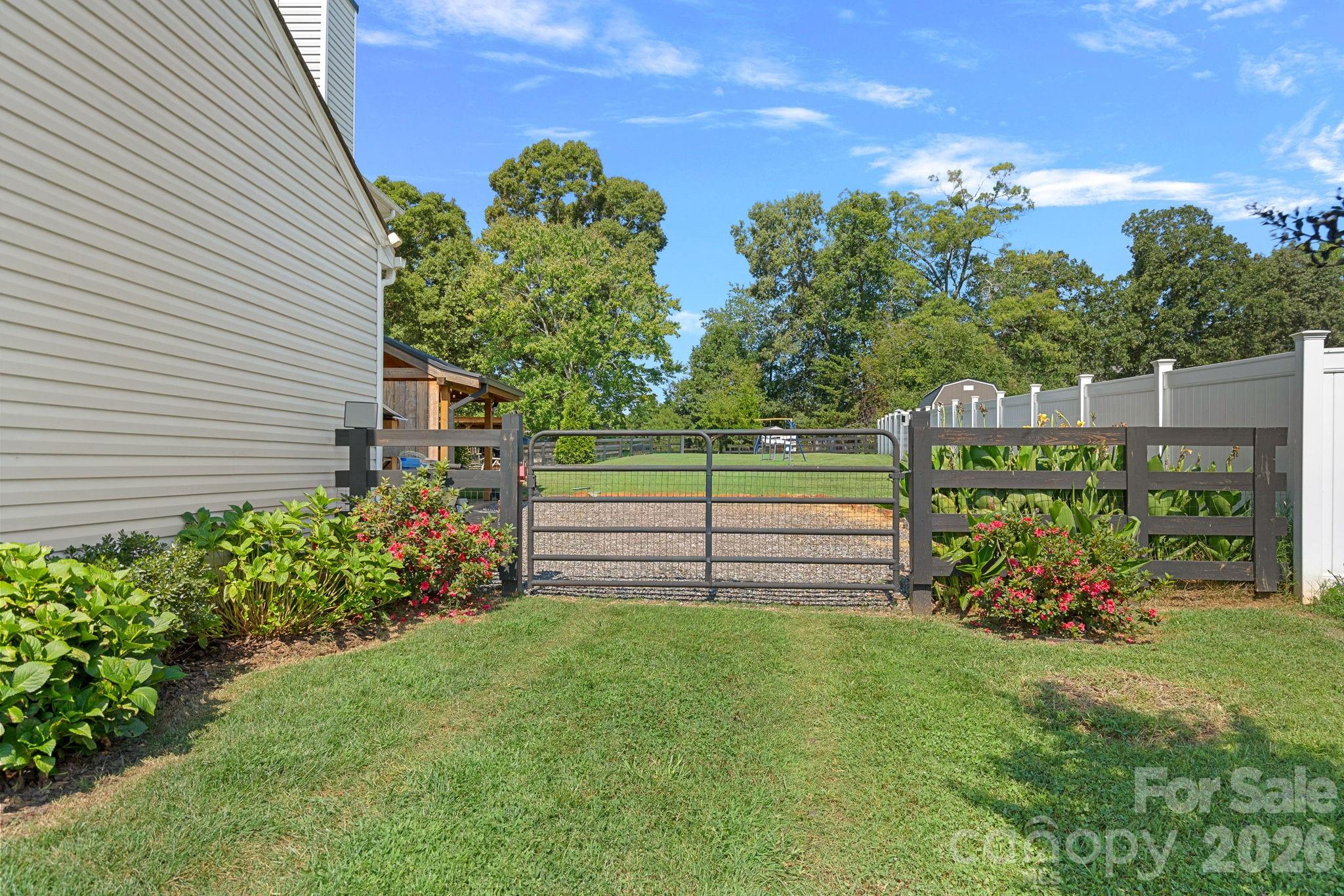 120 Dublin Court — Statesville