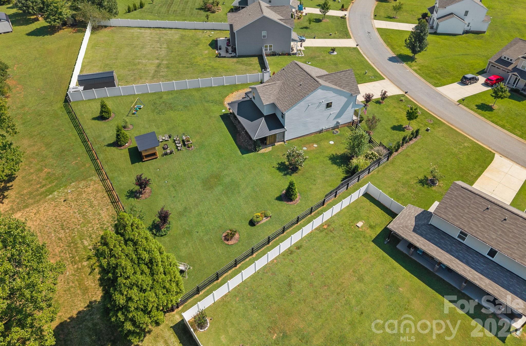 120 Dublin Court — Statesville