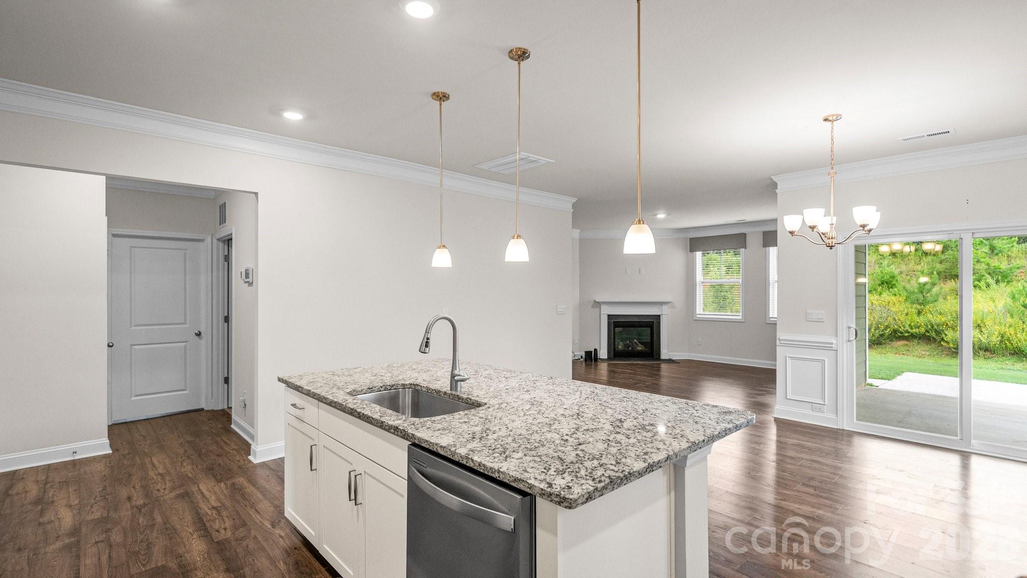 1615 Sweetmoss Loop — Denver