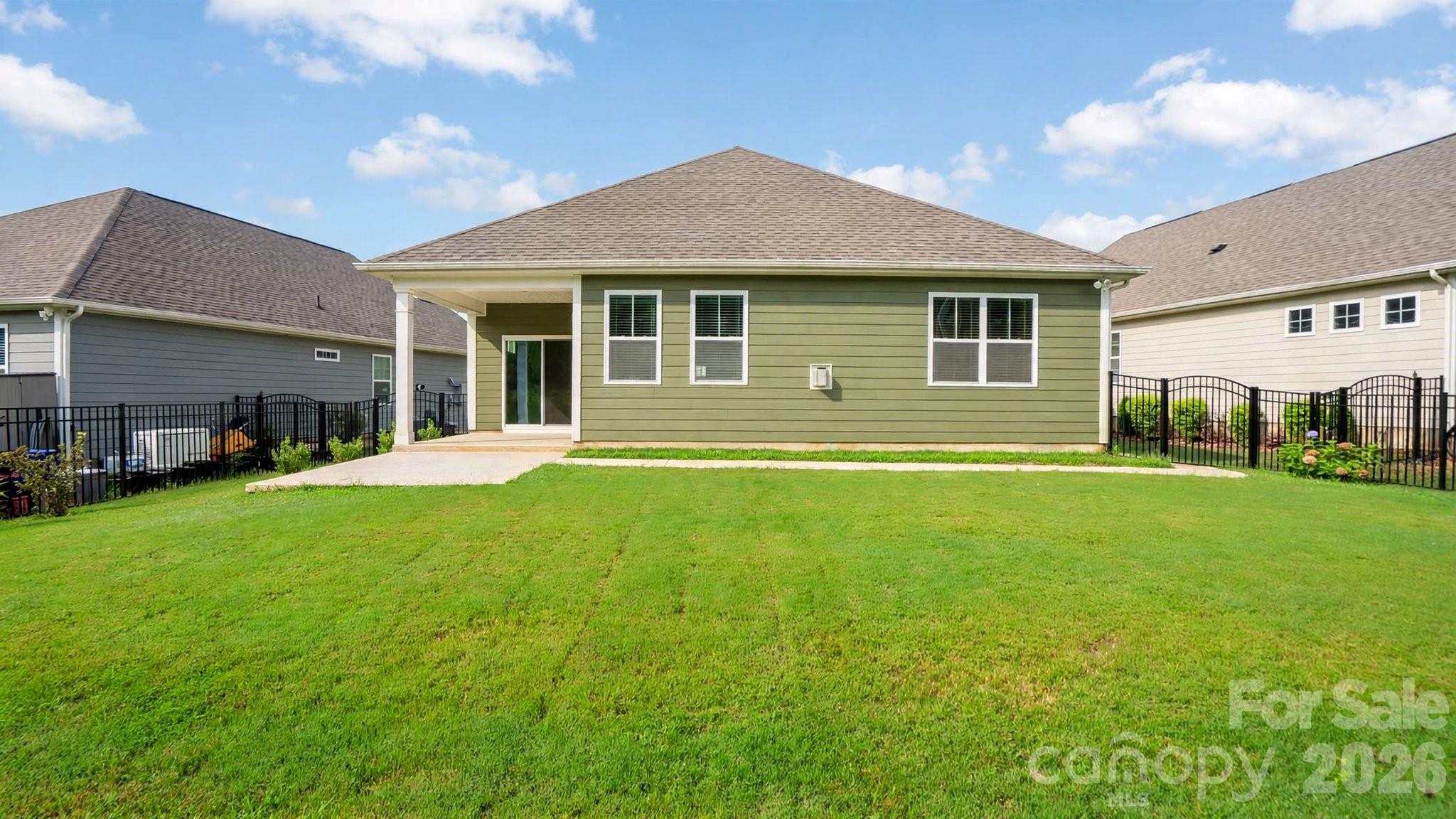 1615 Sweetmoss Loop — Denver